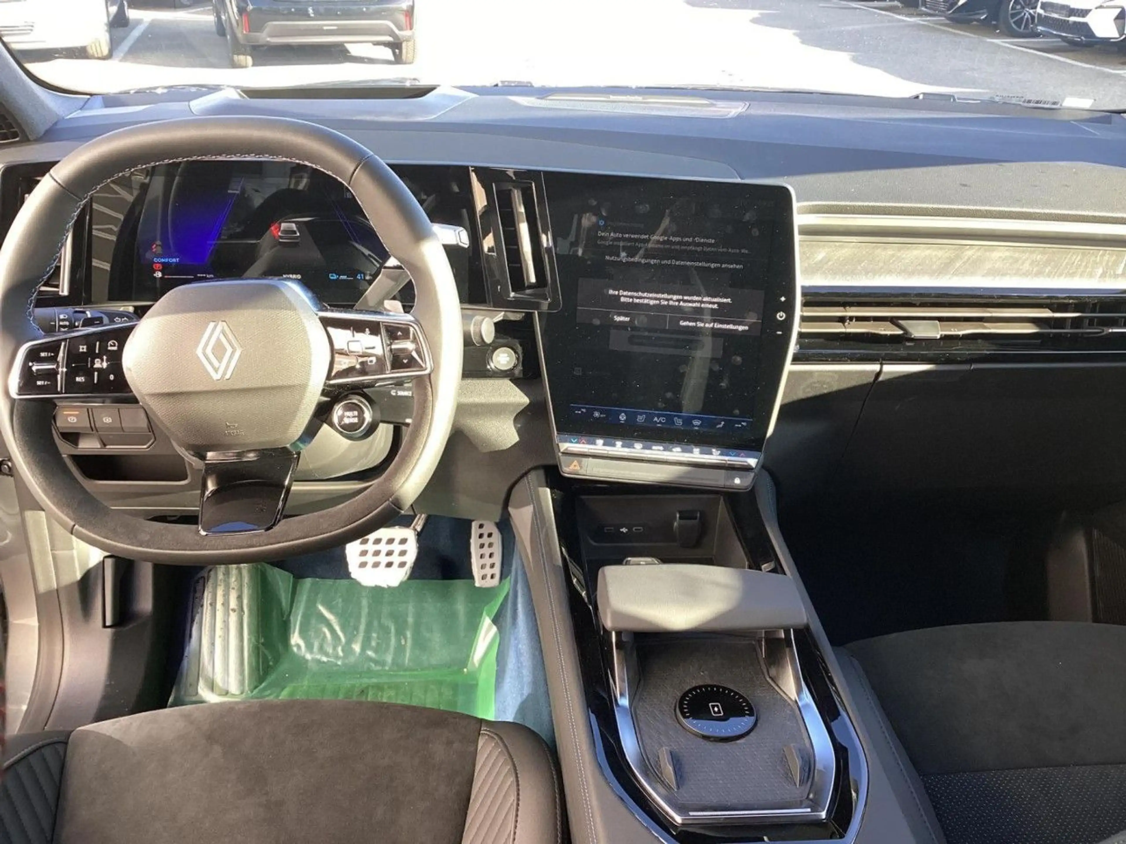 Renault Rafale Atelier Alpine Hyper Hybrid E-Tech 4x4 30 — photo 12