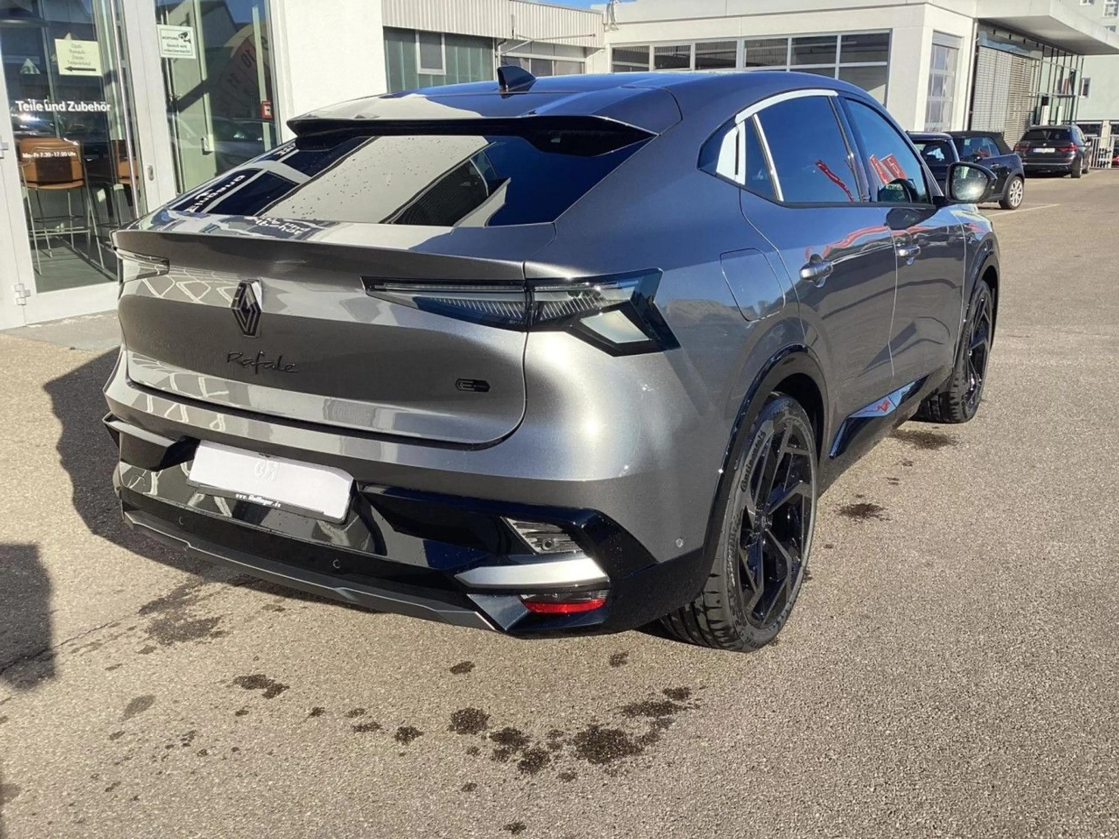 Renault Rafale Atelier Alpine Hyper Hybrid E-Tech 4x4 30 — photo 6