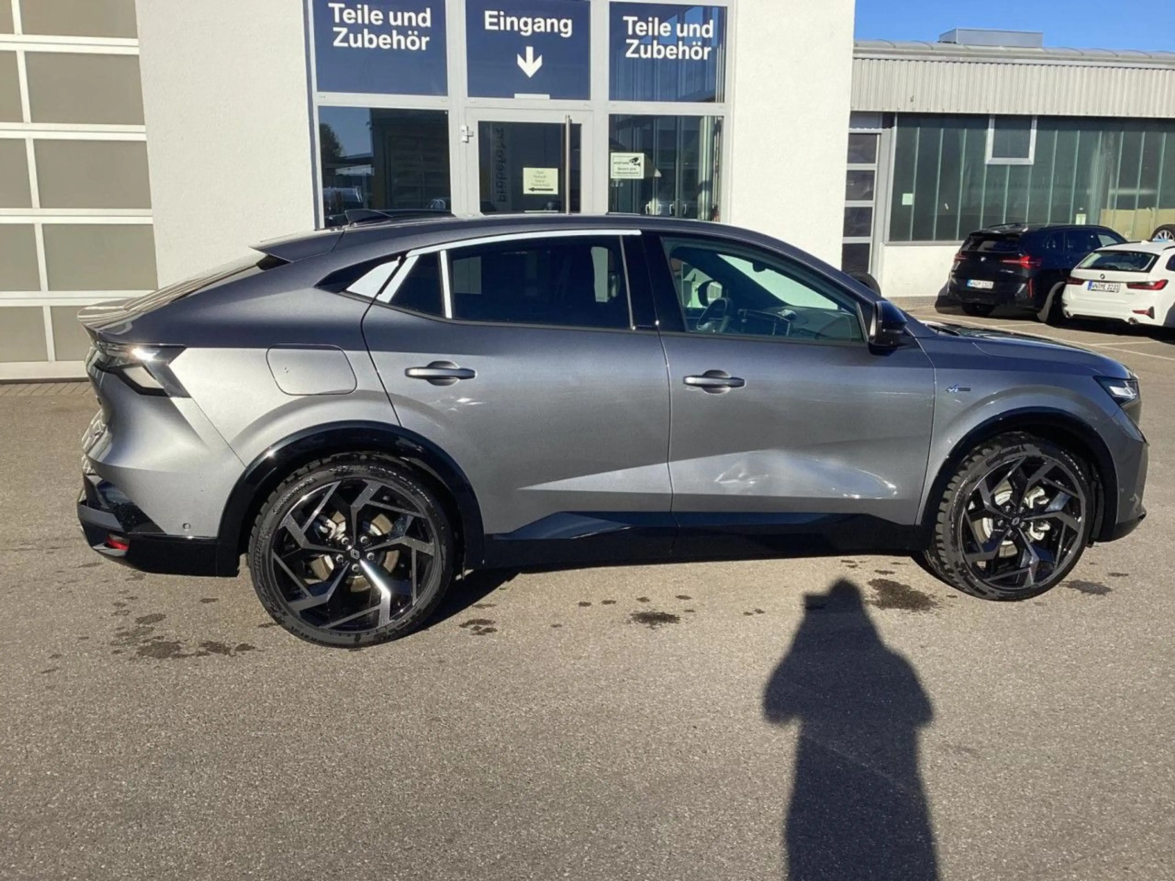 Renault Rafale Atelier Alpine Hyper Hybrid E-Tech 4x4 30 — photo 5