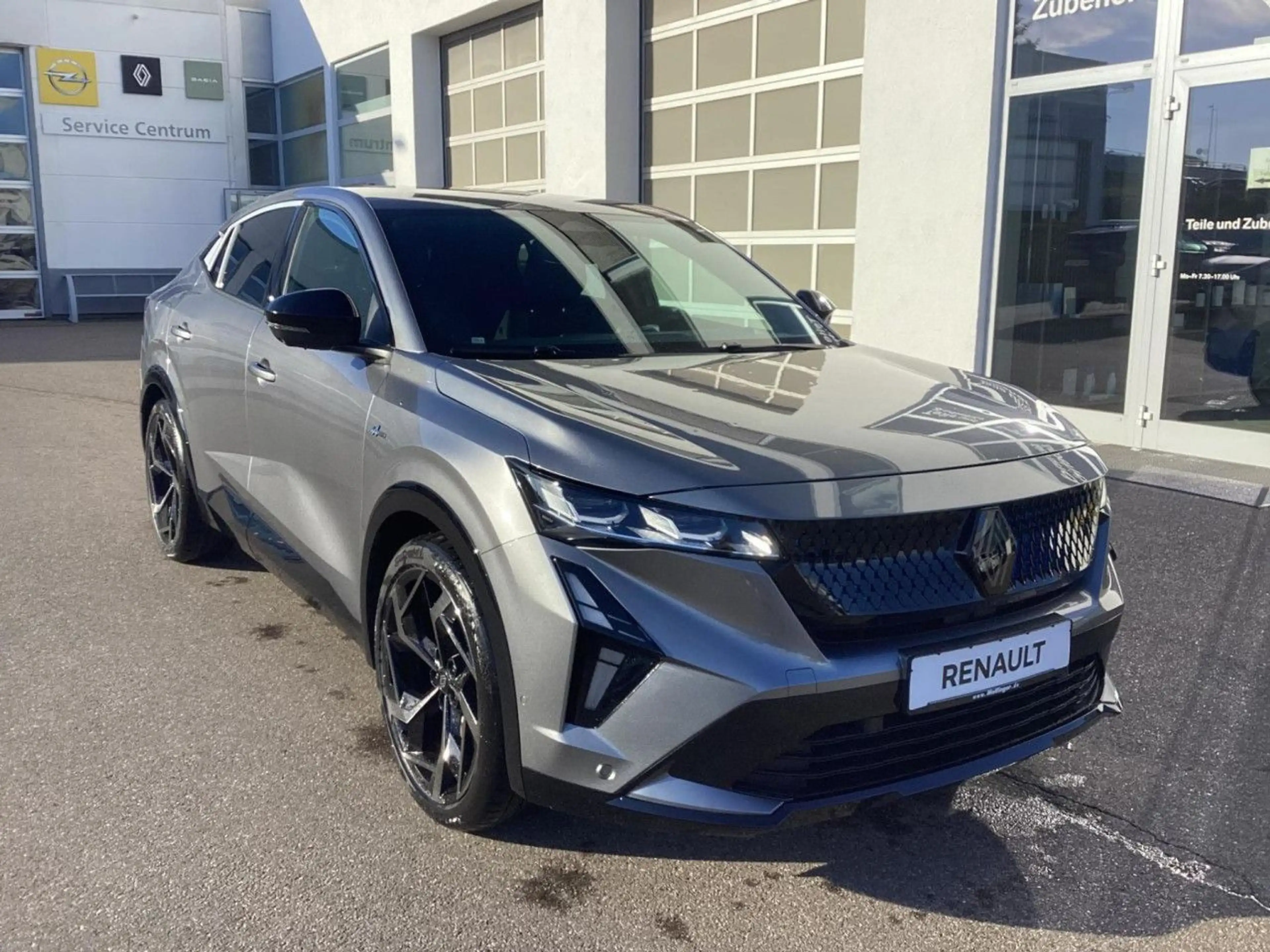 Renault Rafale Atelier Alpine Hyper Hybrid E-Tech 4x4 30 — photo 4