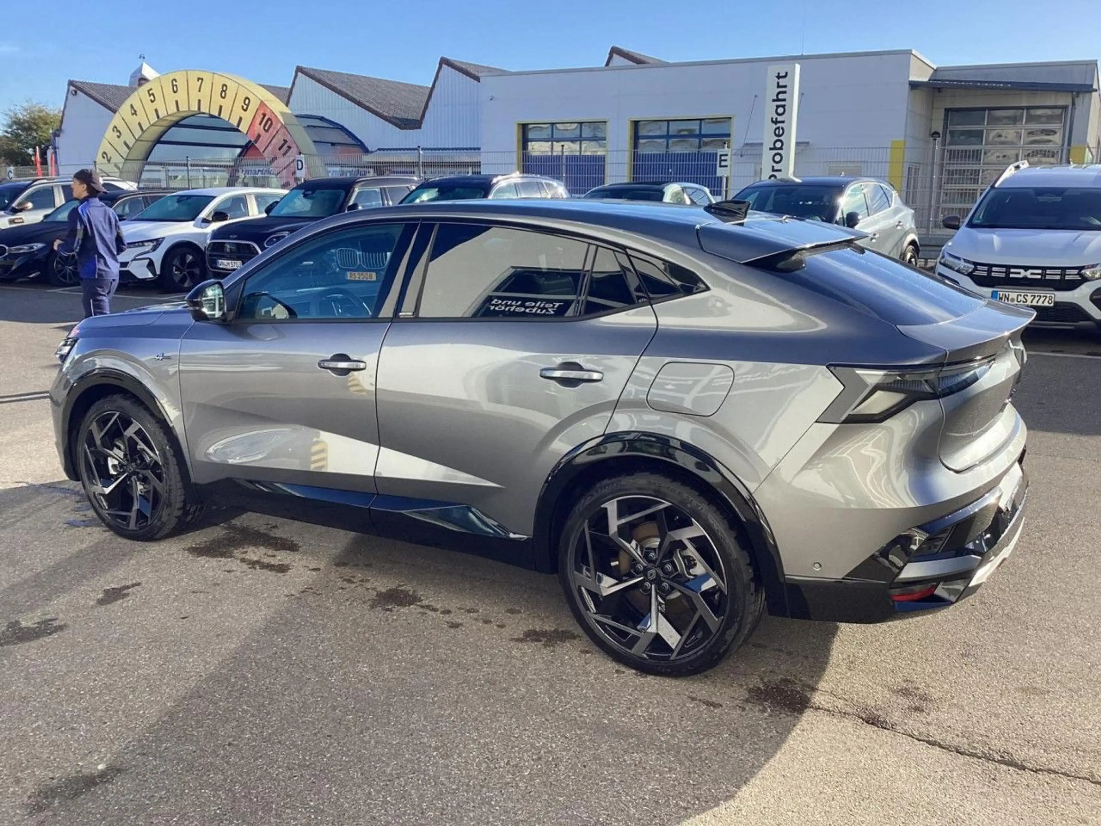 Renault Rafale Atelier Alpine Hyper Hybrid E-Tech 4x4 30 — photo 7