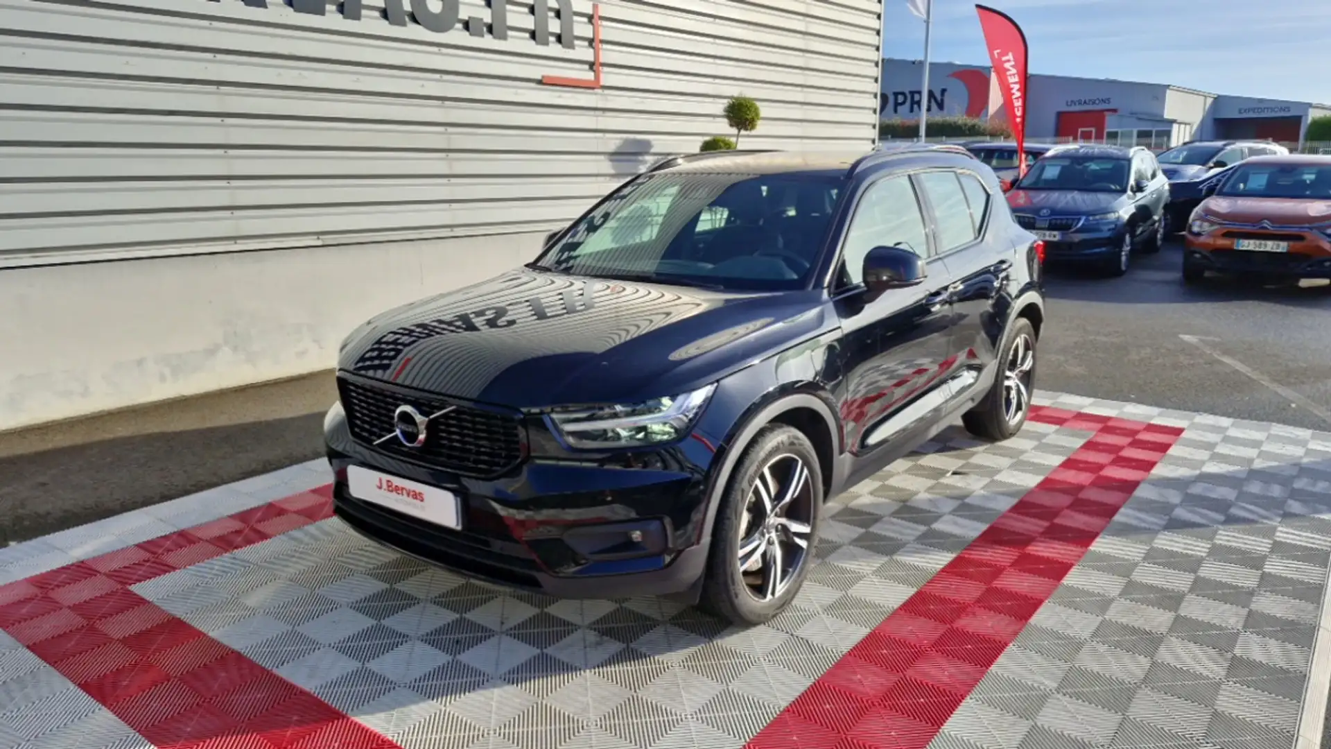 Volvo XC40 T4 RECHARGE 129+82 CH DCT7 R-DESIGN Noir - 2