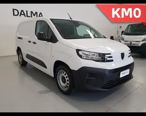 Peugeot Partner view 2