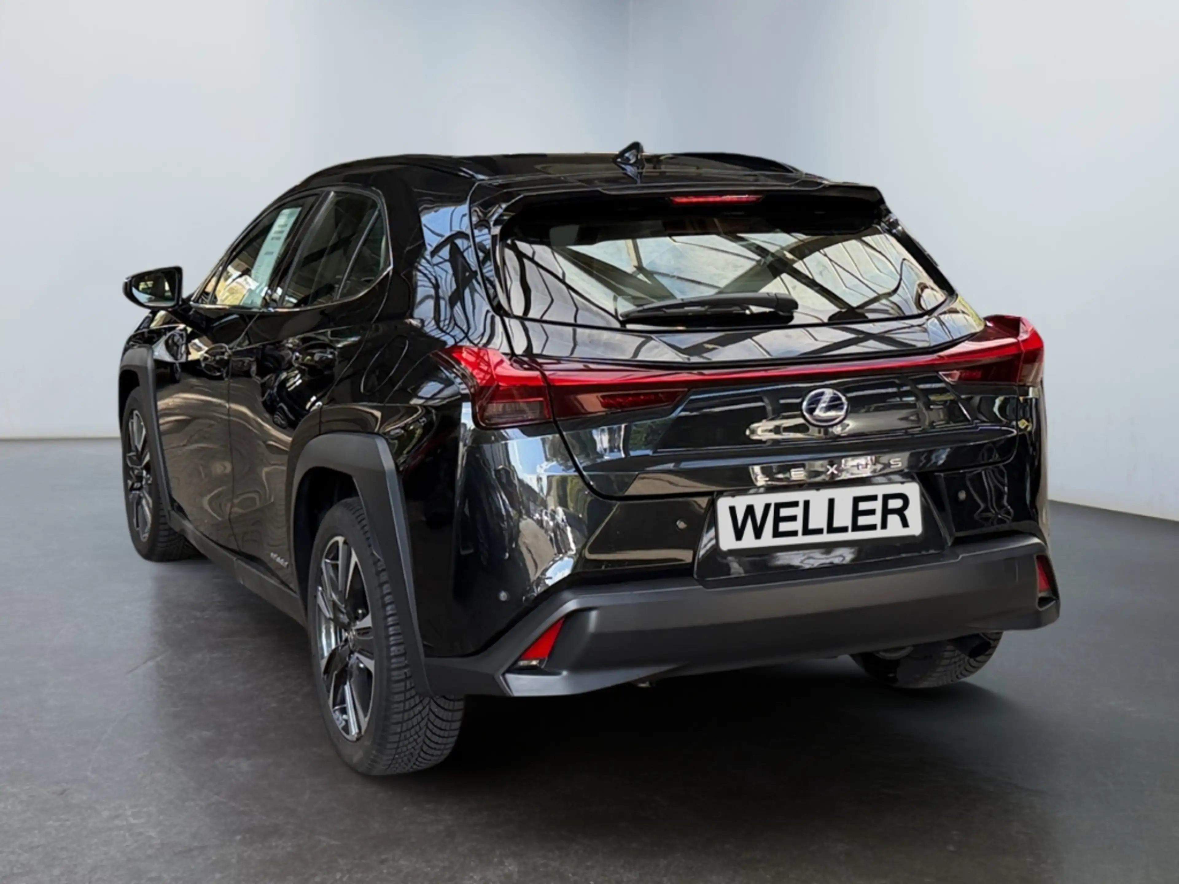 Lexus UX 250h Luxury Line *HUD*Klimasitze*360°*Levinson* — photo 7