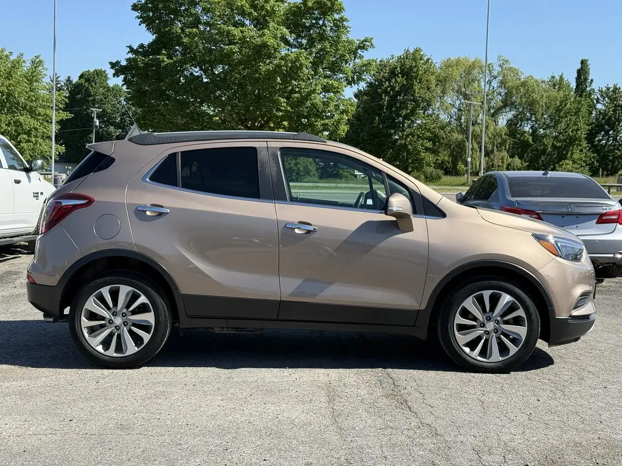 Buick Encore снимка Buick Encore