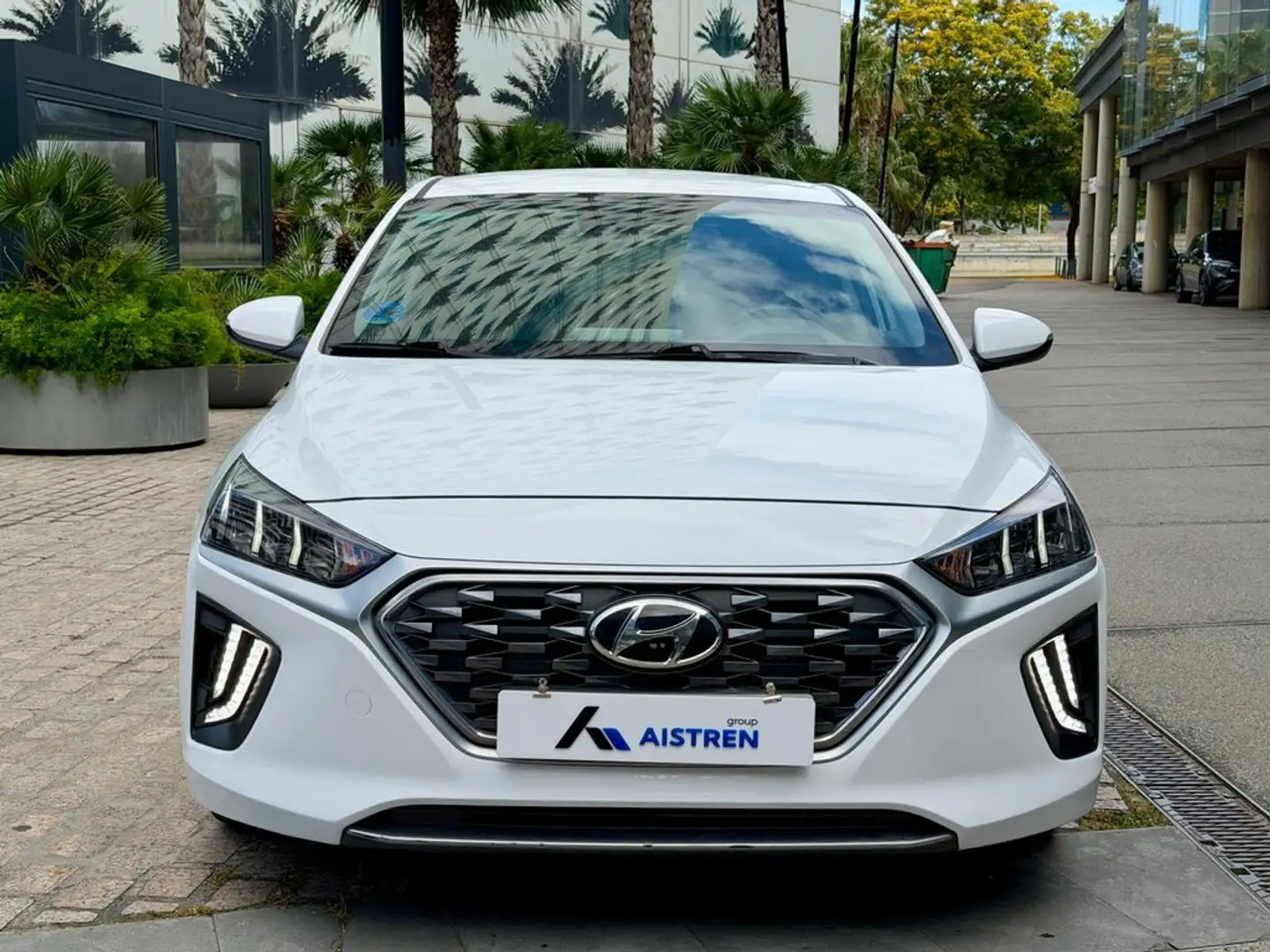 Hyundai IONIQ PHEV 1.6 GDI Tecno Blanco - 2