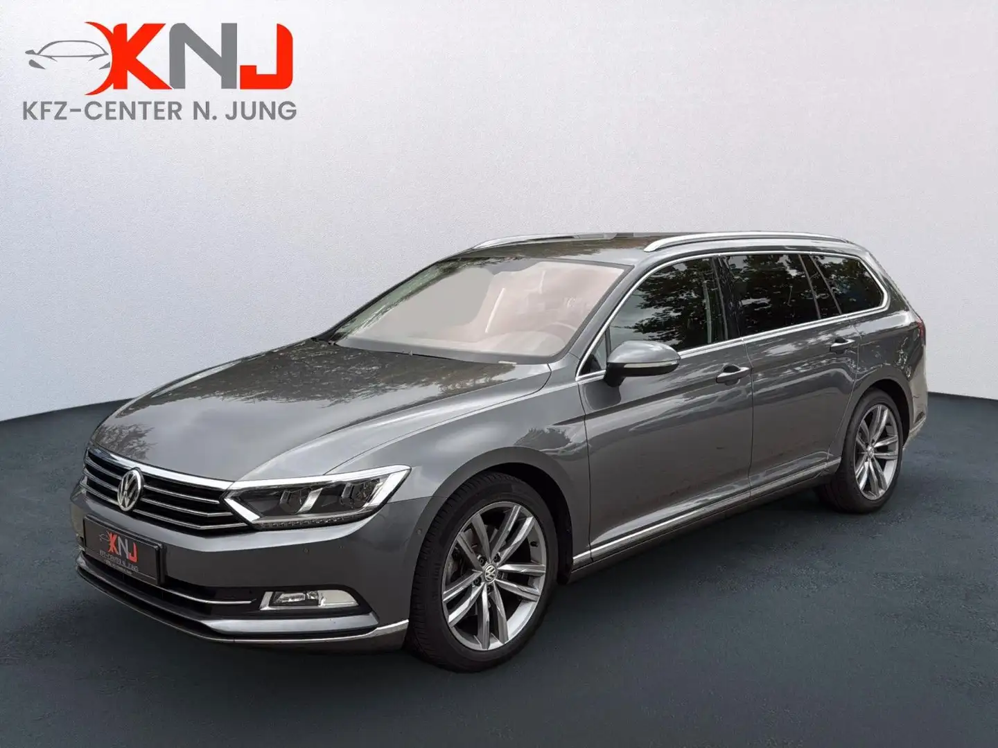 Volkswagen Passat Variant Highline | 2. Hand | Massage Grau - 1