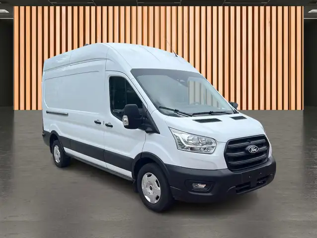 Ford Transit view 4