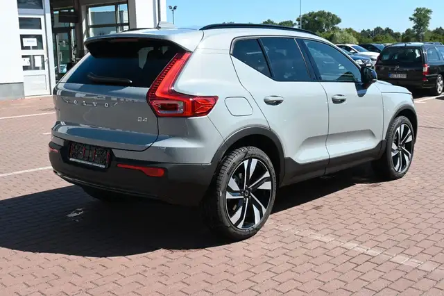 Volvo XC40 view 5