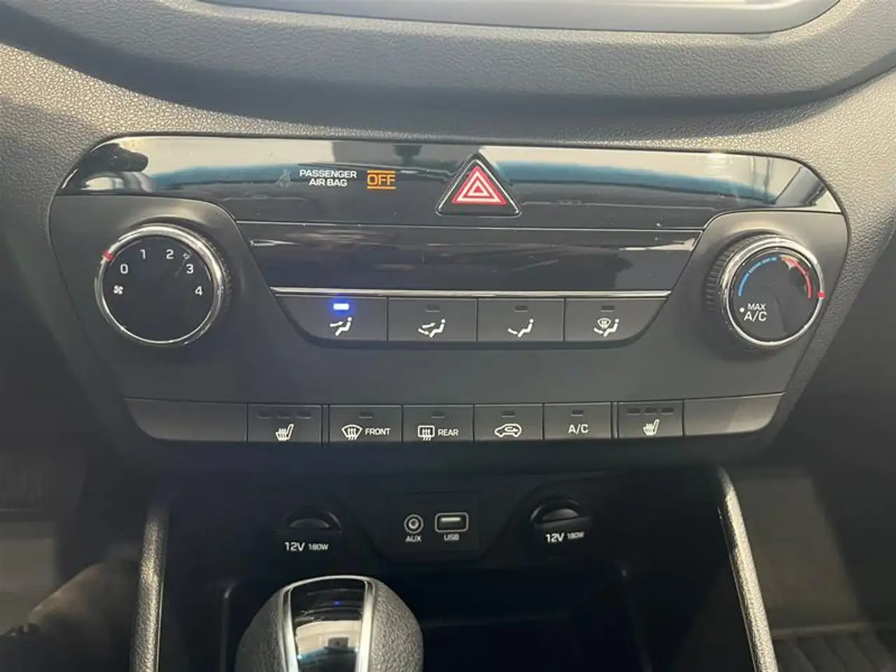 Hyundai TUCSON снимка Hyundai TUCSON