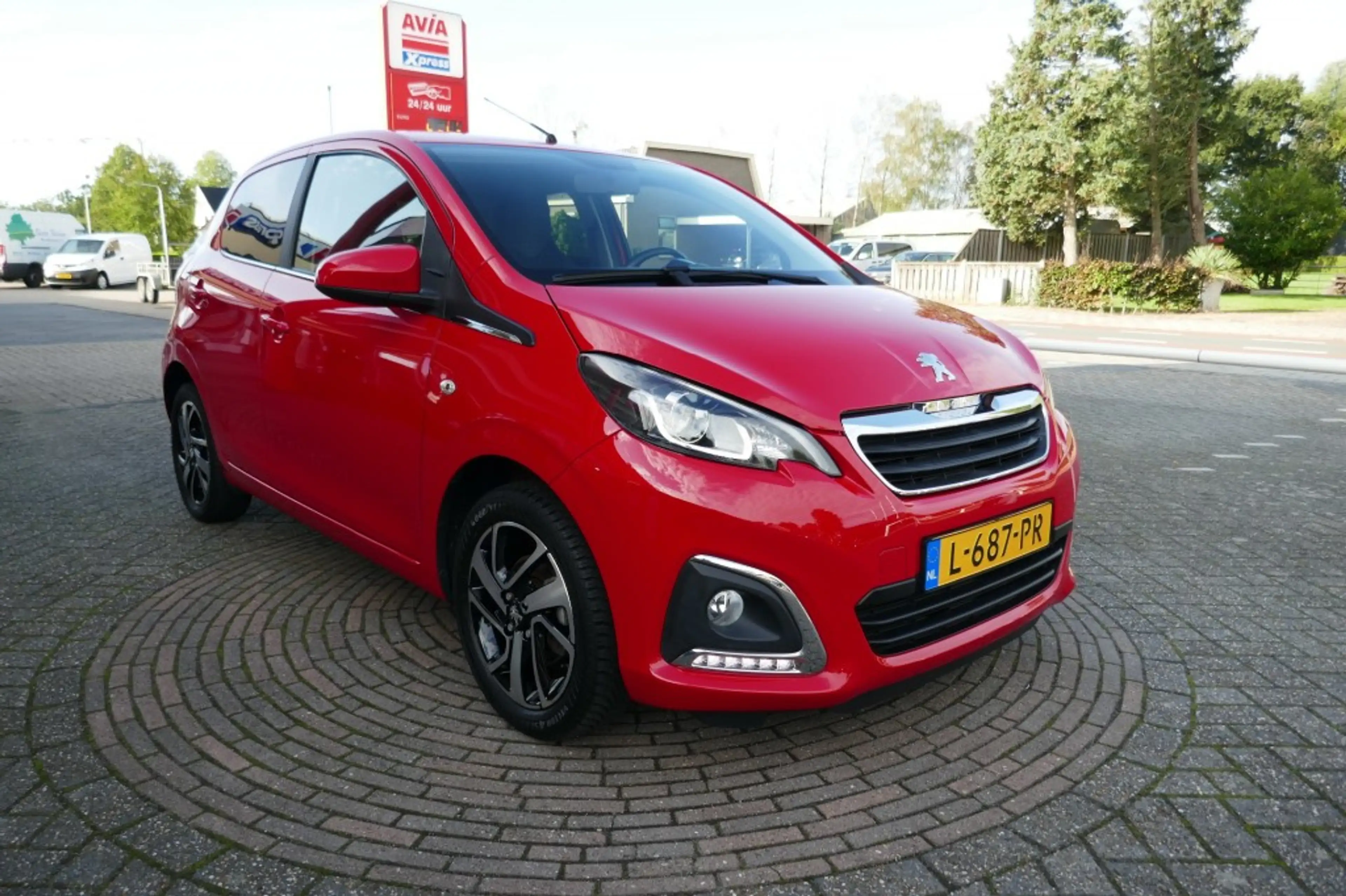 Peugeot 108 1.0 E-VTI ALLURE  NAVI BIJ APP/ APPLE CARPLY ANDOI — photo 2
