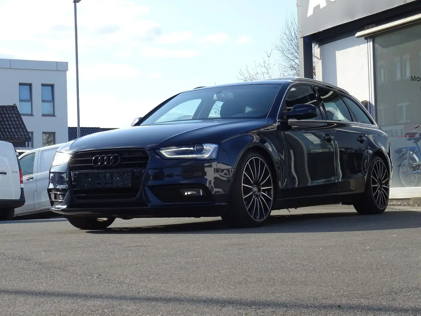 Audi A4 Avant Ambiente quattro Standheizung AHK Xenon Azul - 1