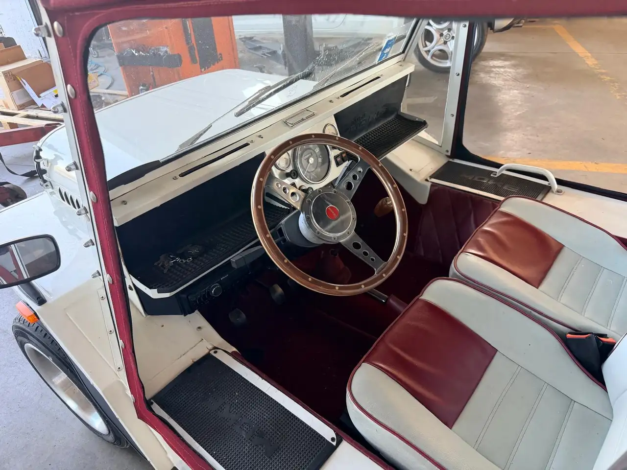 Austin Mini Moke Cabrio, foto 2