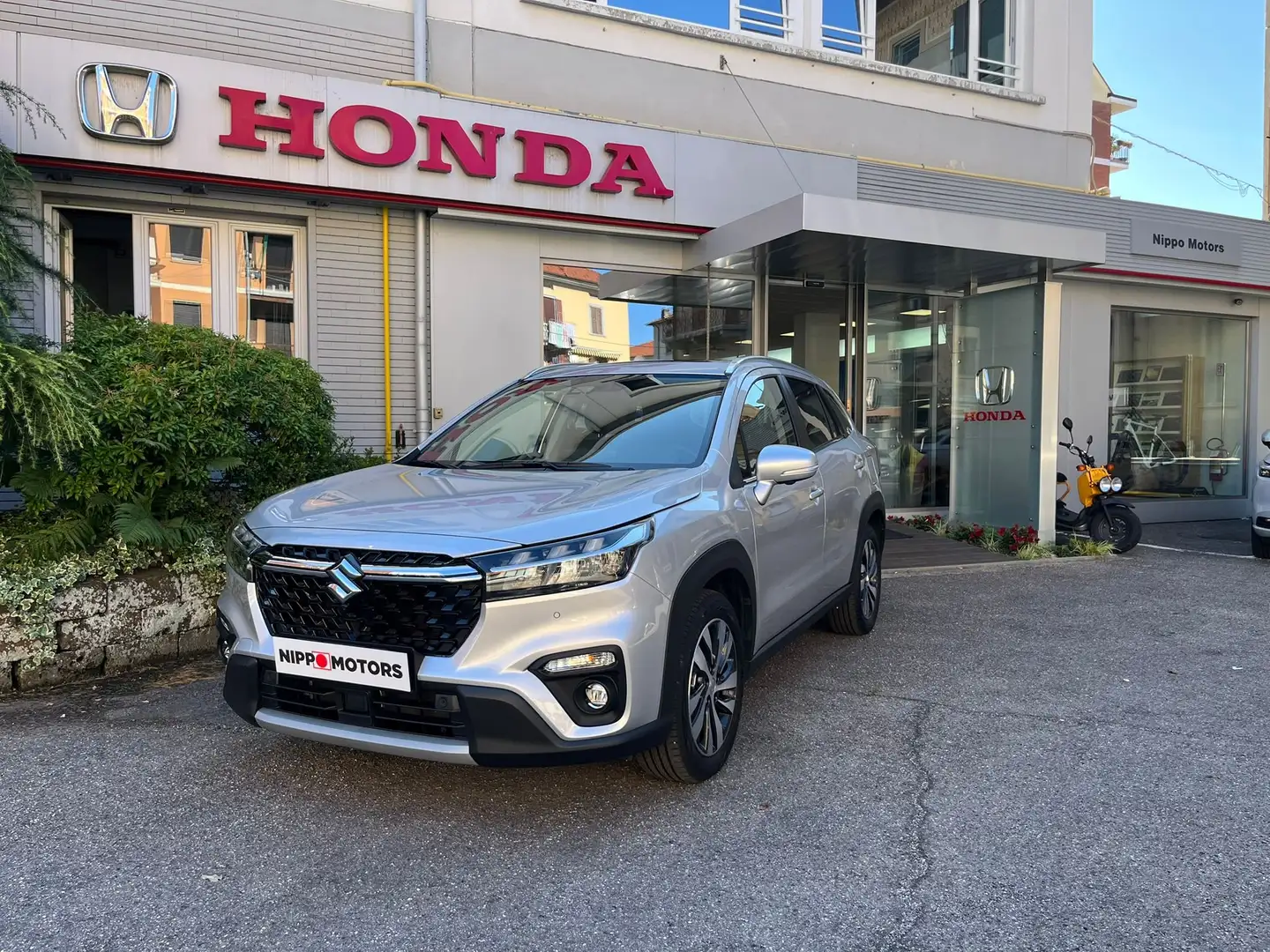 Suzuki S-Cross S-Cross 1.5h 140Hybrid Starview 4wd allgrip aut Argento - 1