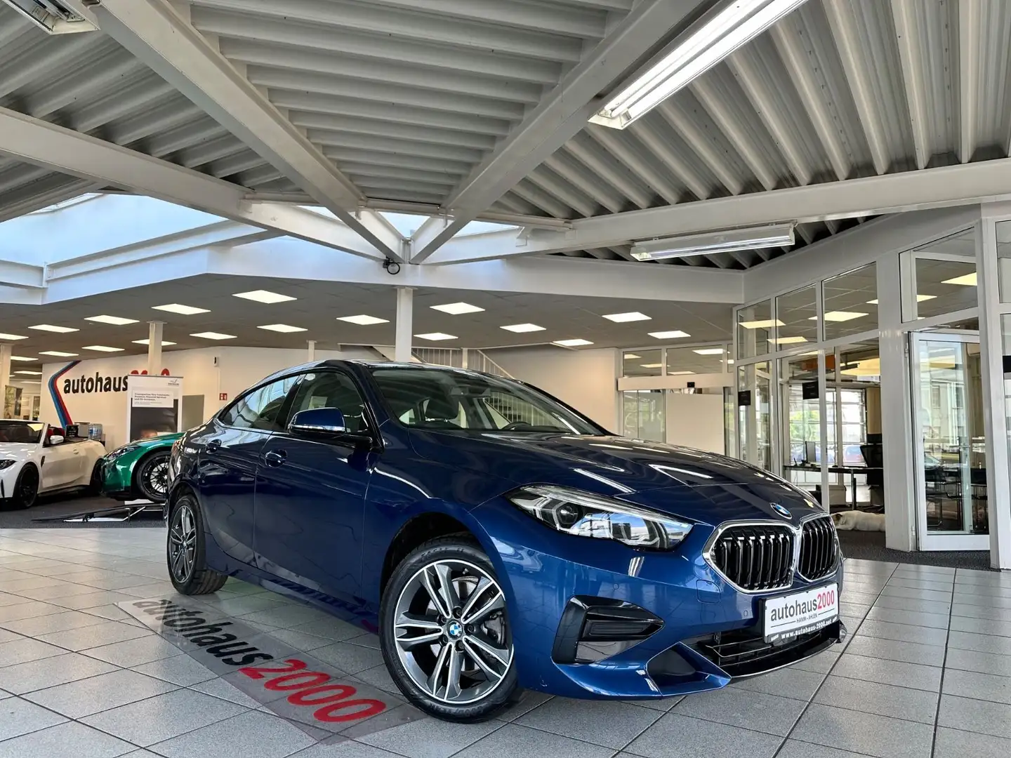BMW 218i Gran Coupé Sport Line AUT./LED/PDC V-H/NAVI Bleu - 1
