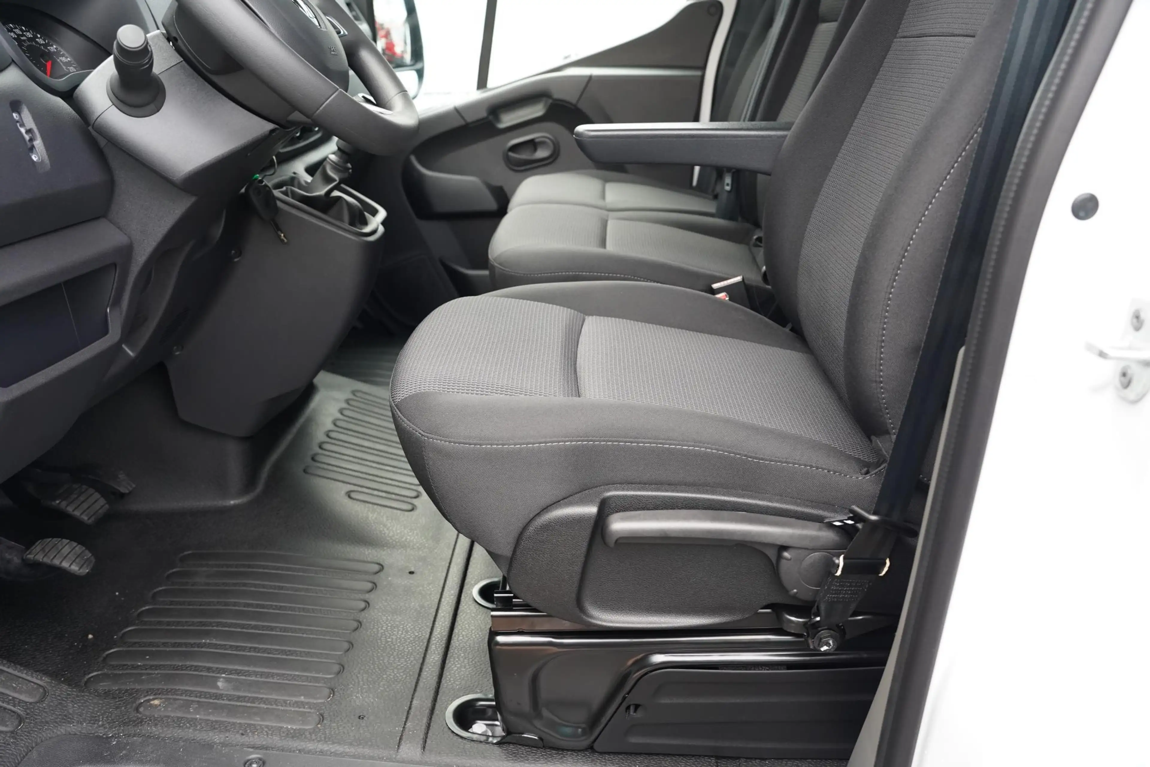 Renault Master 2.3 DCI 135 pk L3H2 Navi, Camera, Laadruimte Pakke — photo 20