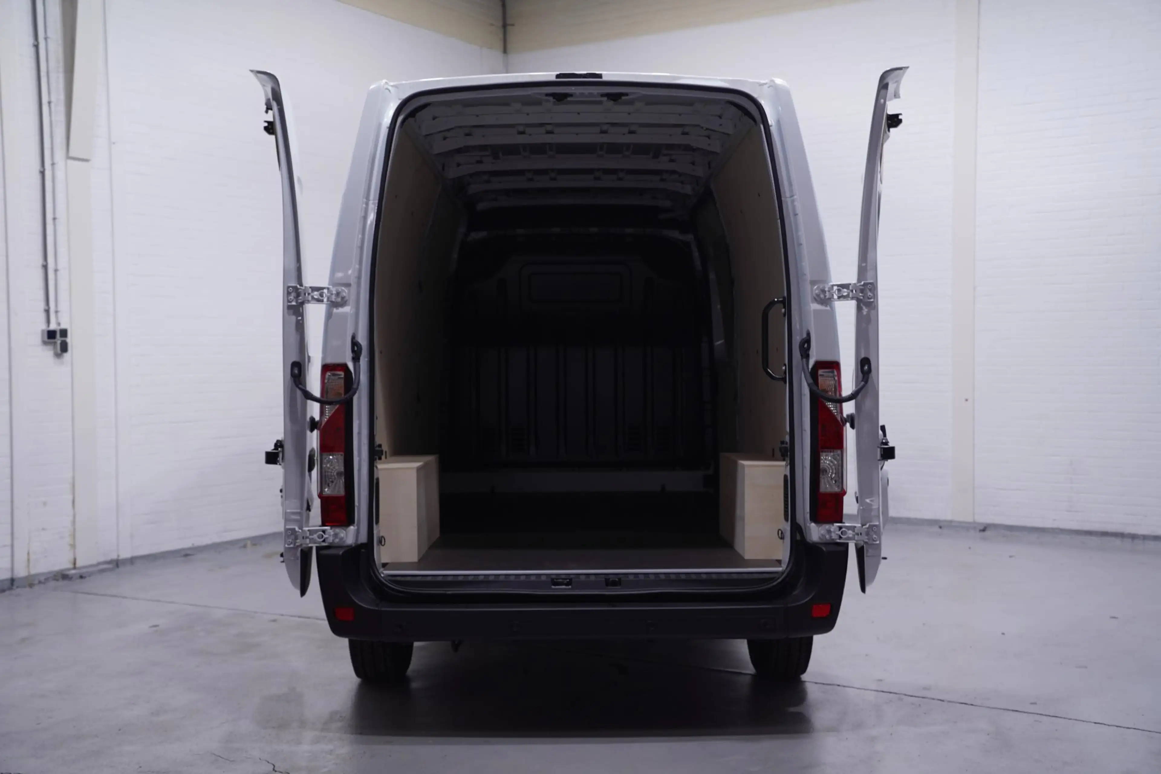 Renault Master 2.3 DCI 135 pk L3H2 Navi, Camera, Laadruimte Pakke — photo 12