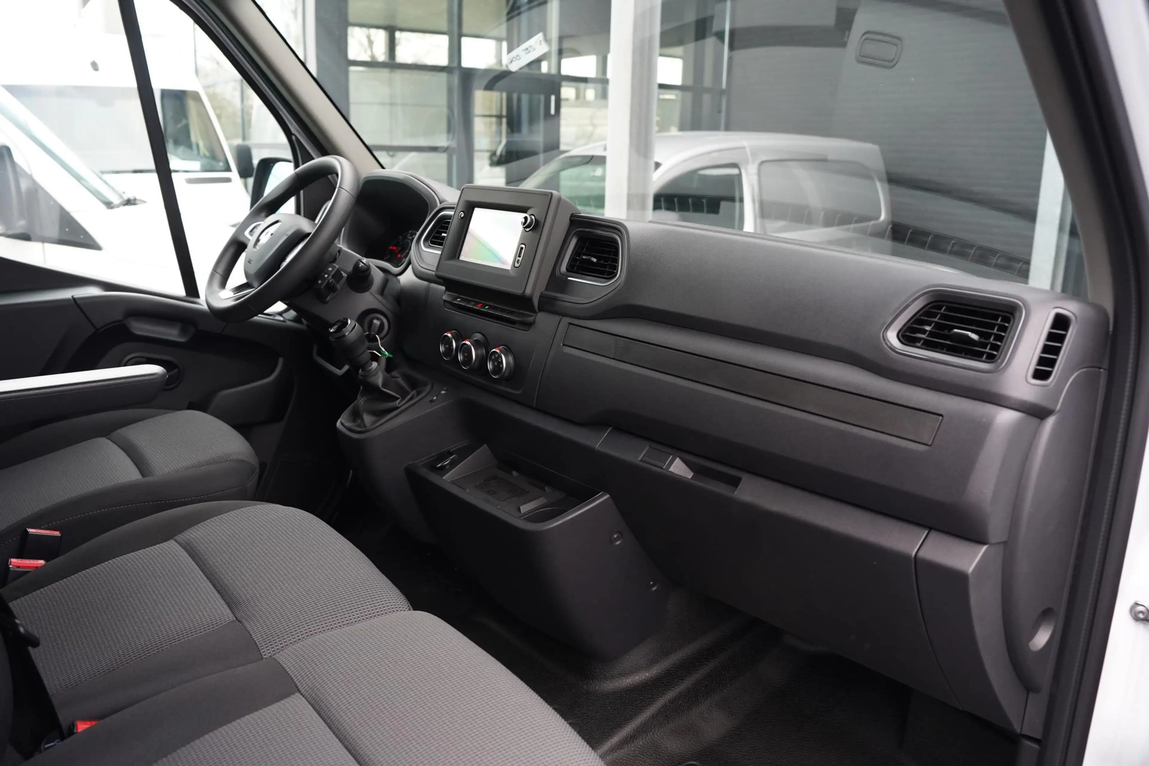 Renault Master 2.3 DCI 135 pk L3H2 Navi, Camera, Laadruimte Pakke — photo 27