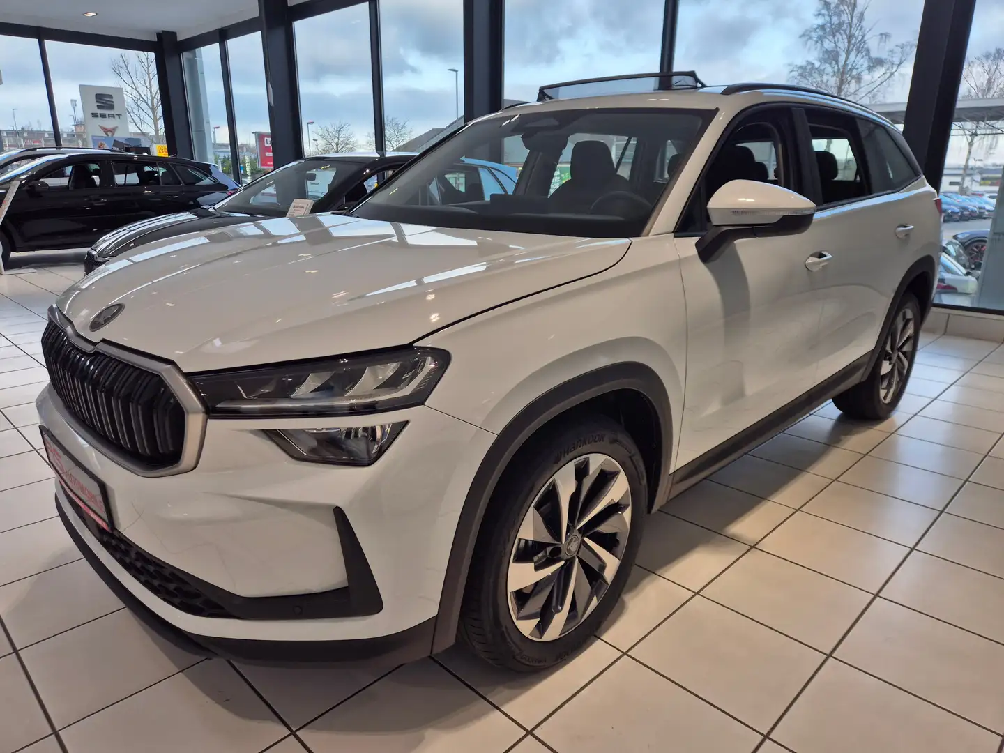 Skoda Kodiaq 1.5 TSI Selection Panorma-Schiebedach Weiß - 2