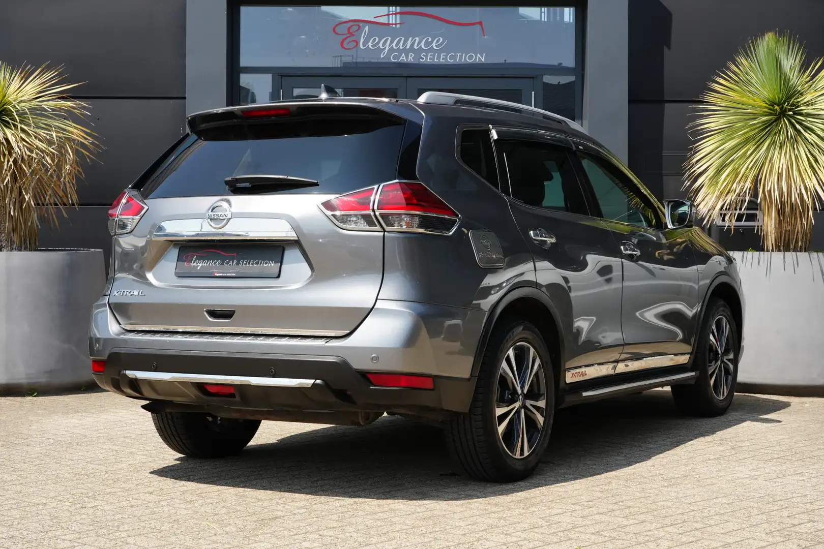 Nissan X-Trail 1.6 DIG-T N-Connecta 7p. 164pk Panoramadak/Camera/ Grey - 2