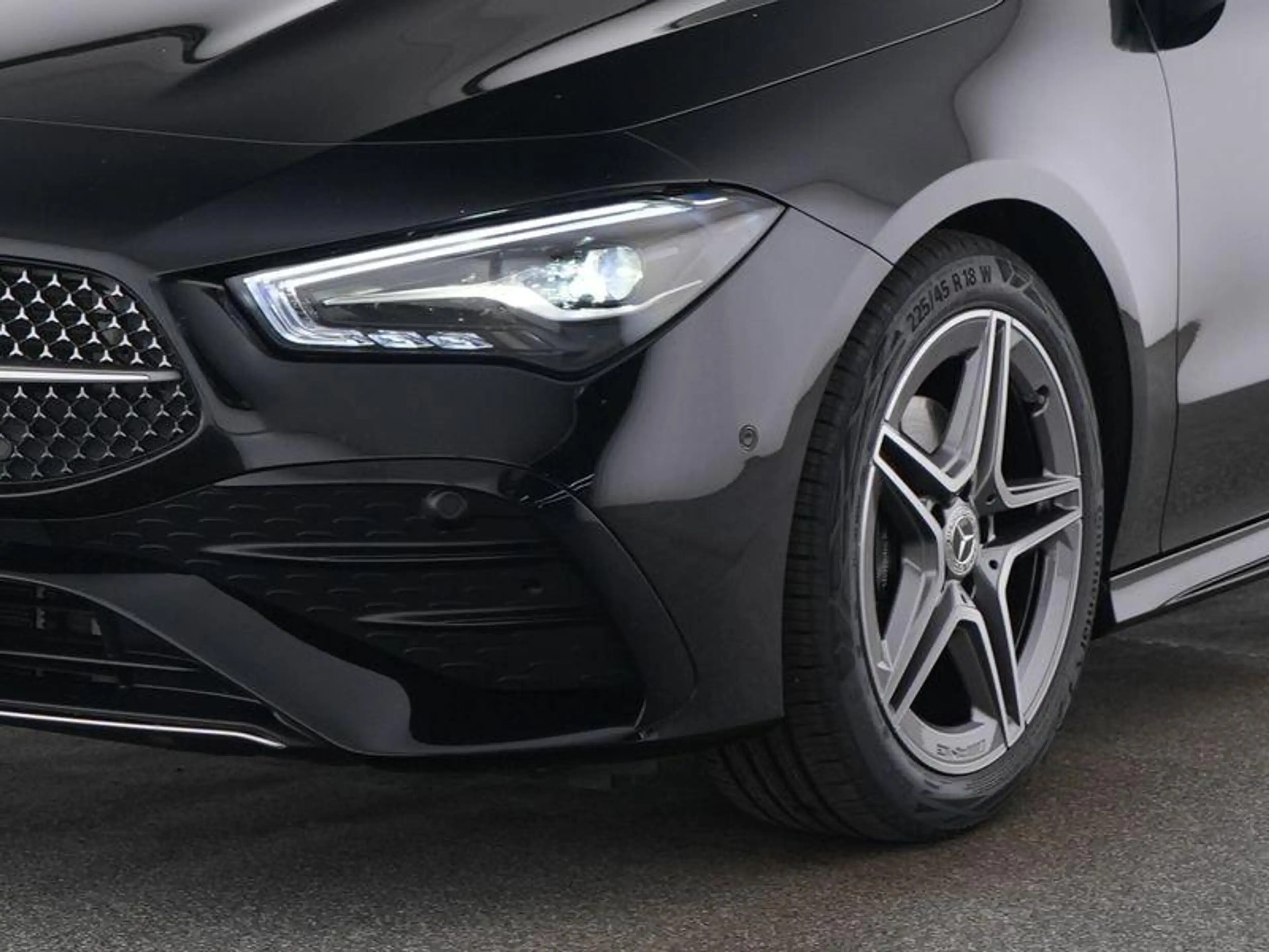 Mercedes-Benz CLA 180 Shooting Brake AMG Line | Smartphone Integratie | — photo 3
