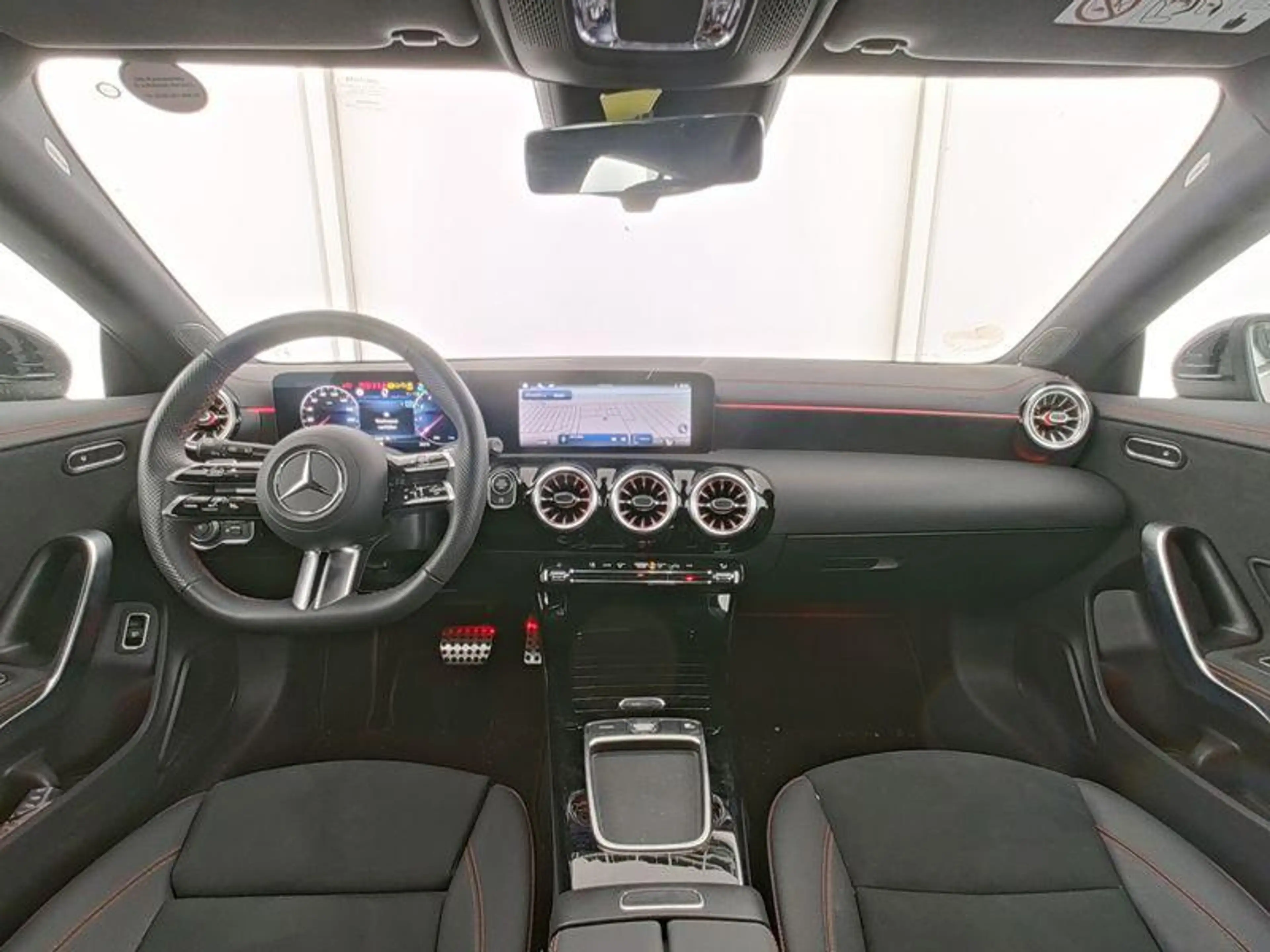 Mercedes-Benz CLA 180 Shooting Brake AMG Line | Smartphone Integratie | — photo 6
