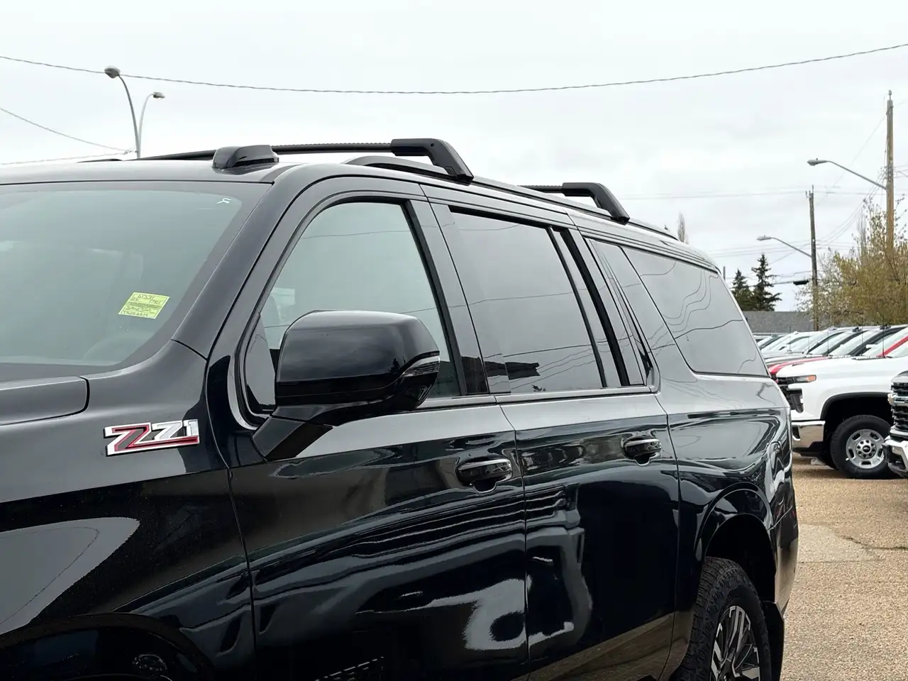 Chevrolet Suburban снимка Chevrolet Suburban