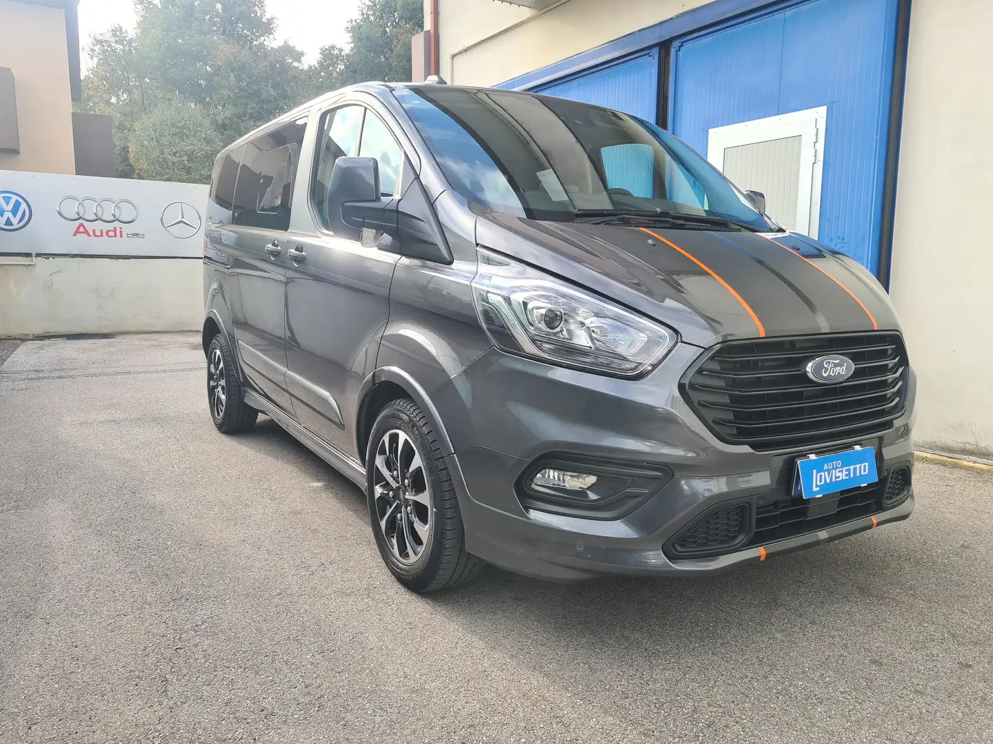 Ford Tourneo Custom 2.0 TDI - 170 CV - 8 POSTI MODELLO SPORT Grigio - 1