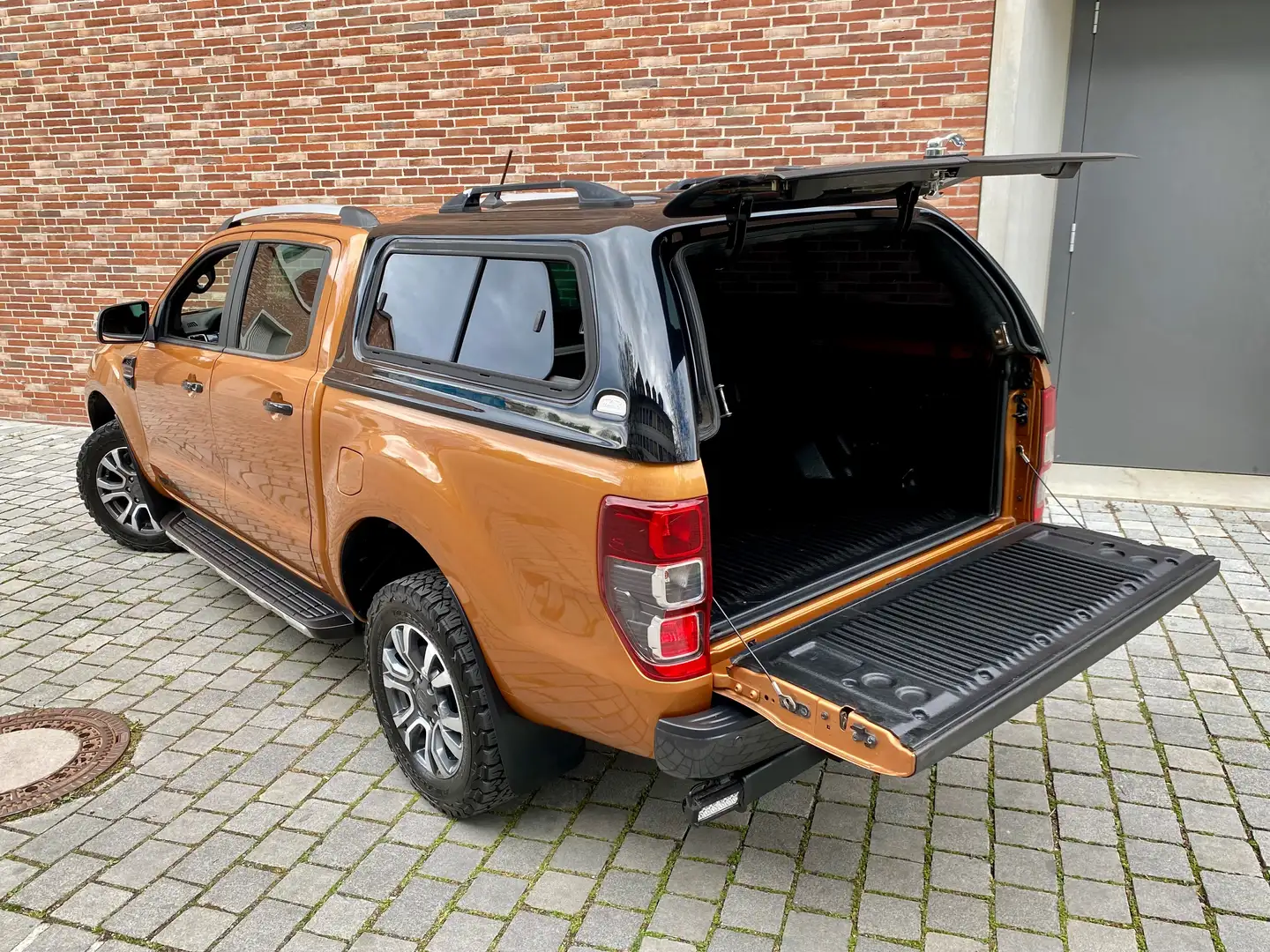 Ford Ranger 4x4 Wildtrak - HARDTOP + VOLLAUSSTATTUNG - Arancione - 1