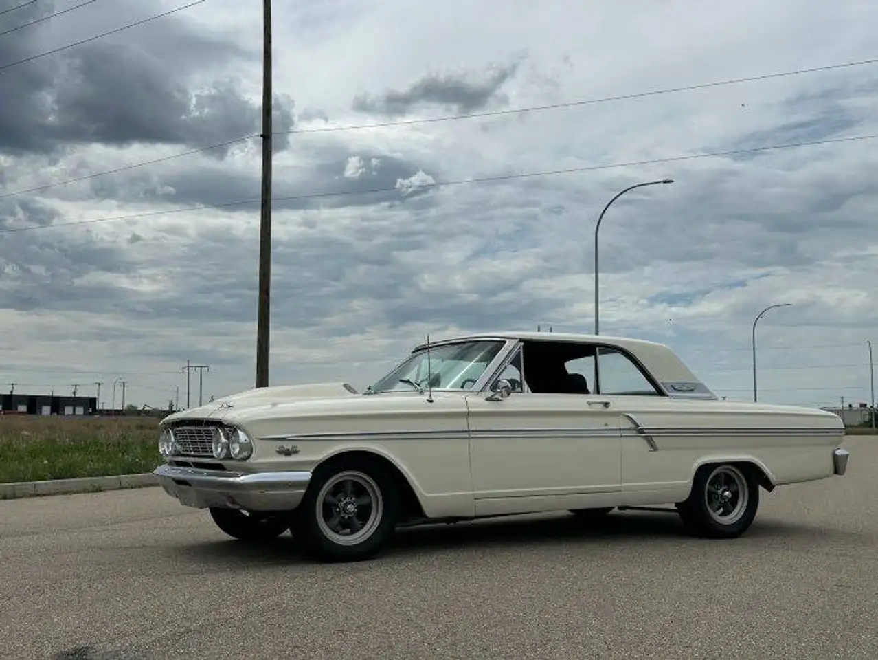 Ford Fairlane снимка Ford Fairlane
