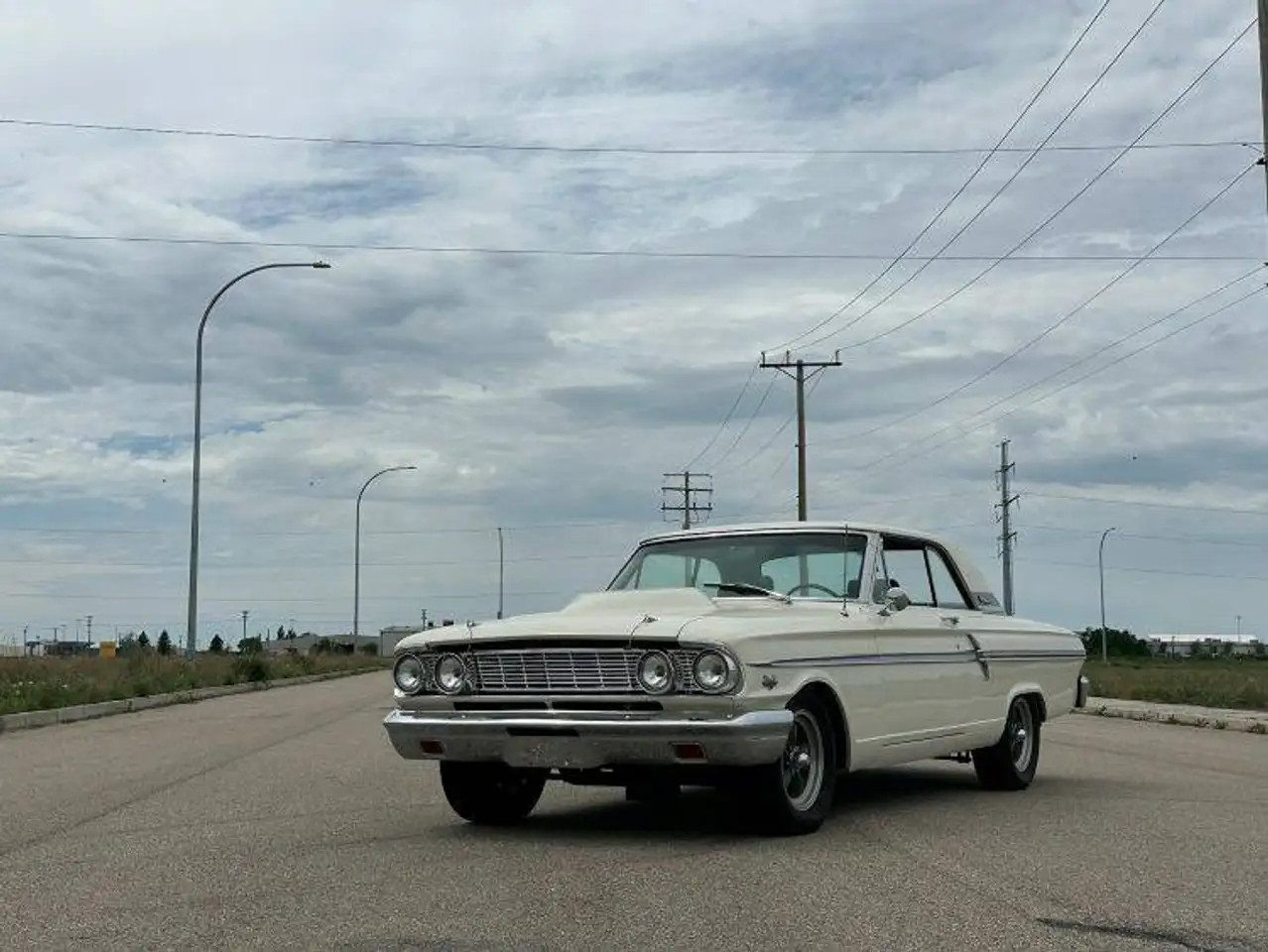 Ford Fairlane снимка Ford Fairlane
