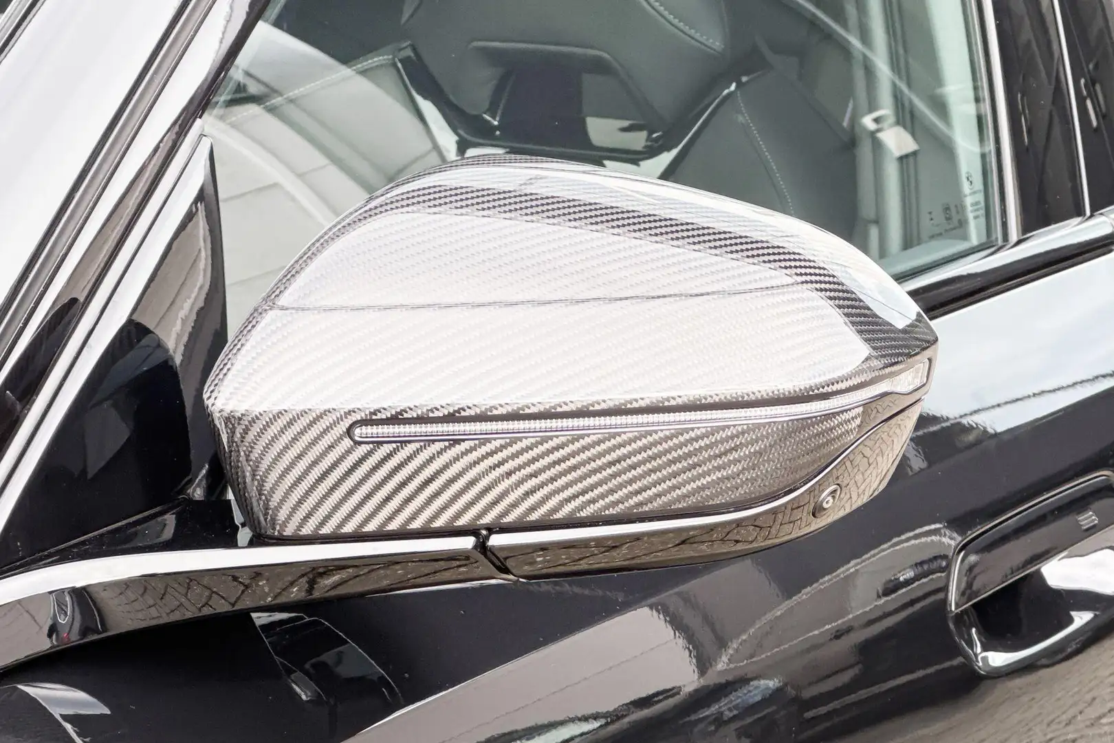 BMW 550 5 Serie Touring 550e xDrive Innovation Pack | M Sp Schwarz - 2