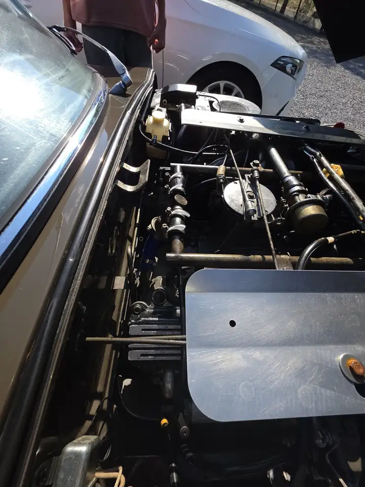 Jaguar E-Type XKE V12 CONVERTIBLE MANUAL 4-SPEED 1971, foto 3