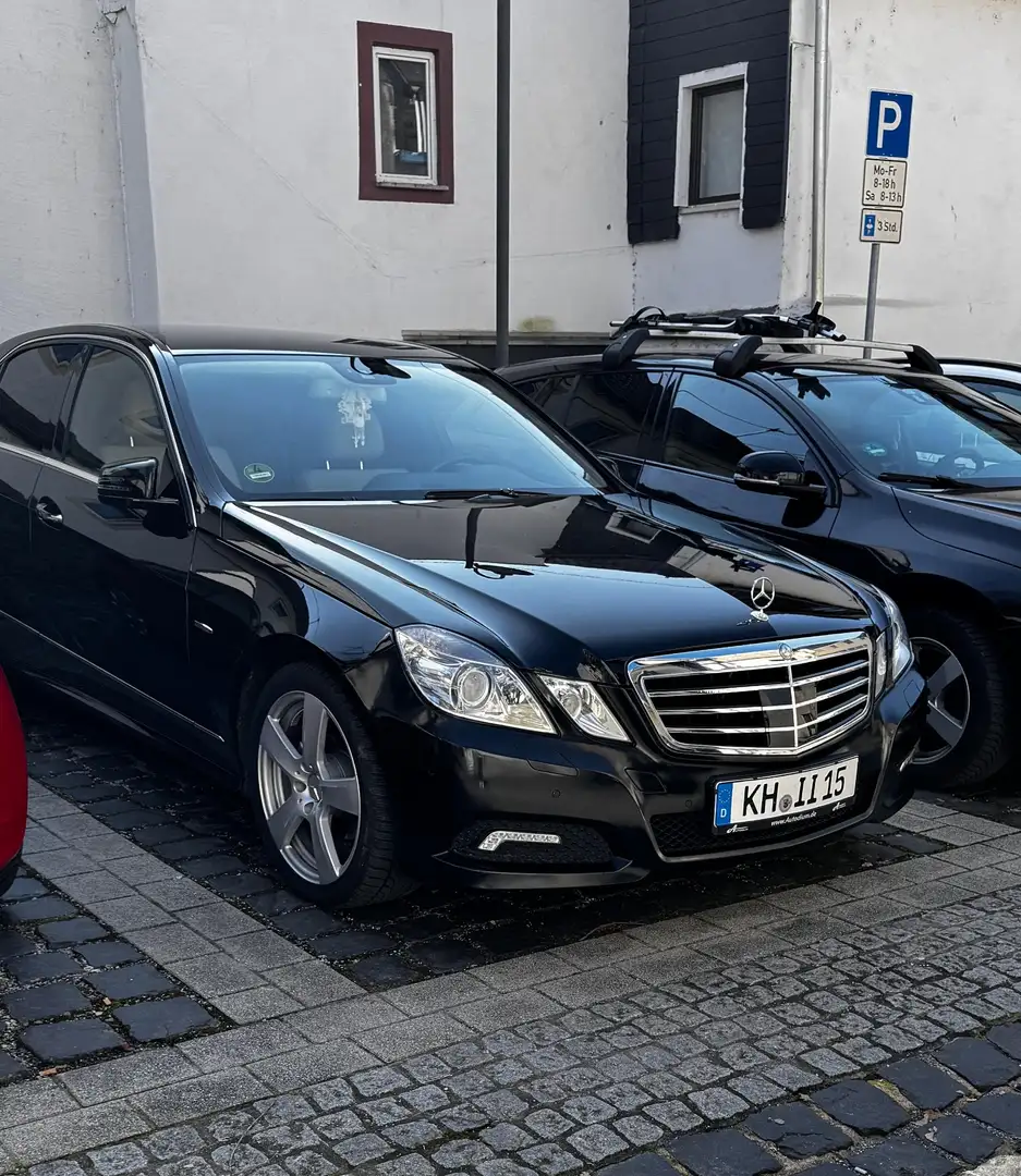 Mercedes-Benz E 220 CDI DPF BlueEFFICIENCY Automatik Avantgarde - 1