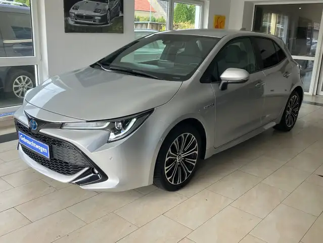 Toyota Corolla 1.8 Hybrid Team D LED Kam. Assistenten