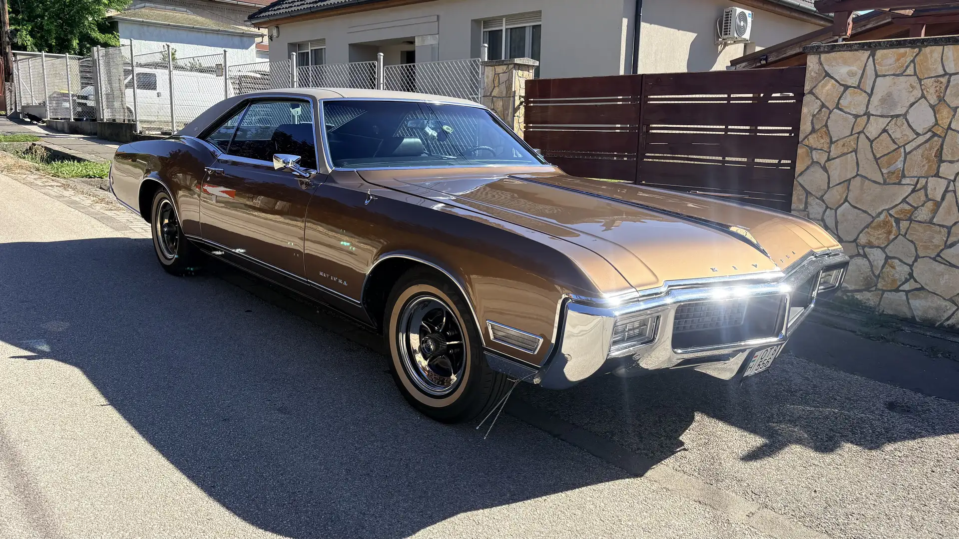 Buick Riviera Braun - 1