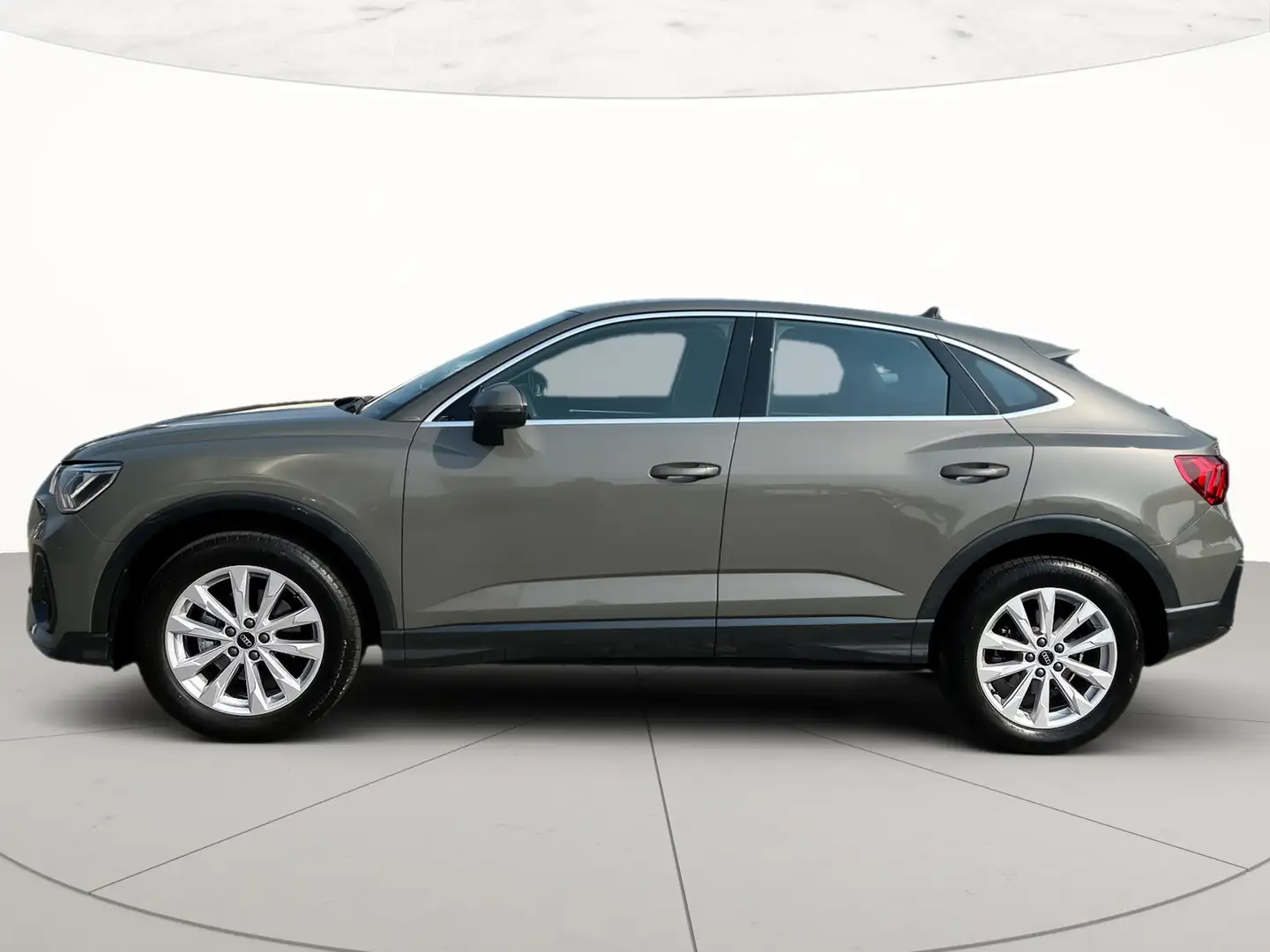 Audi Q3 sportback 35 2.0 tdi business plus s-tronic Grijs - 2