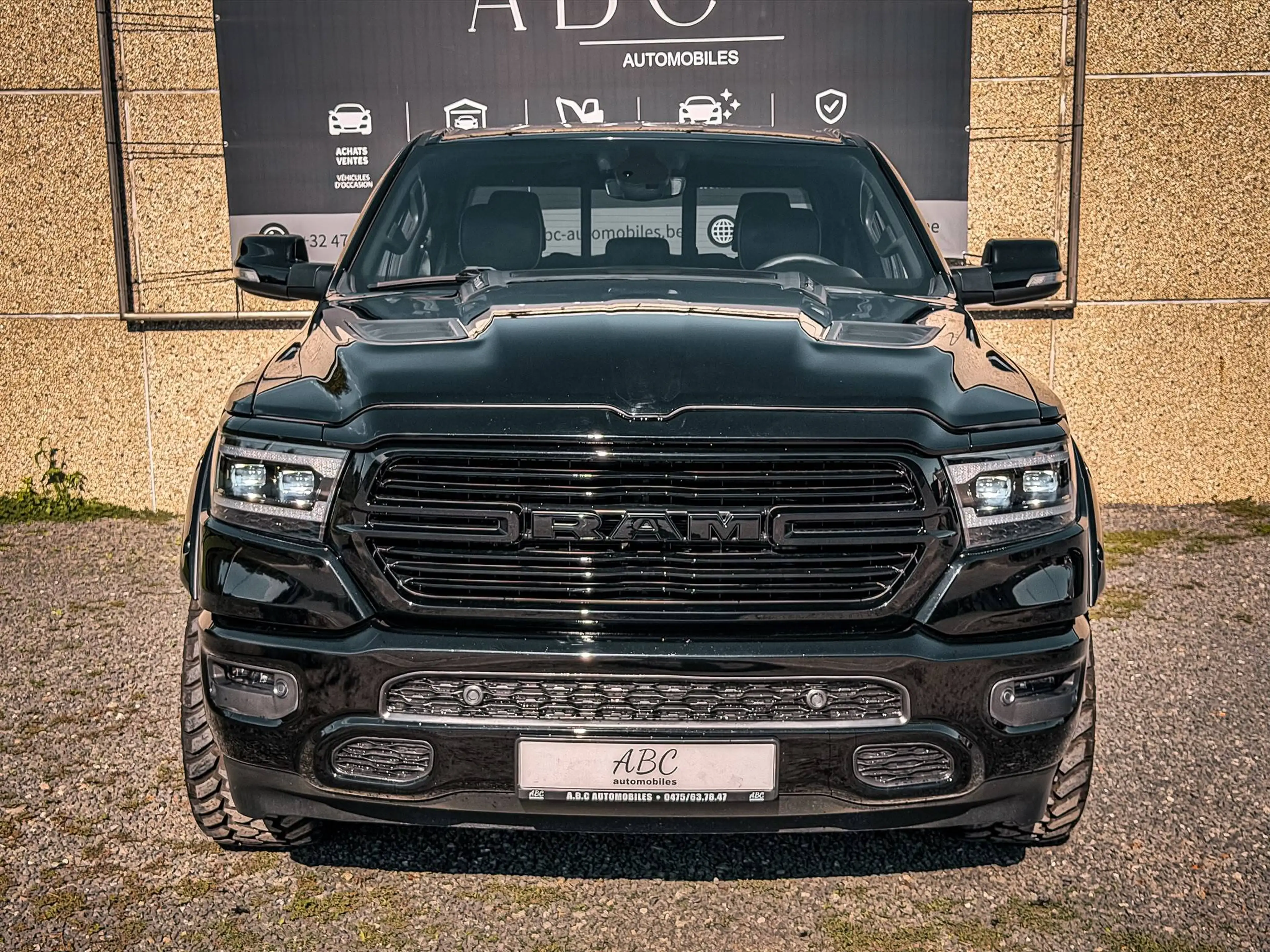 Dodge RAM Laramie — photo 10