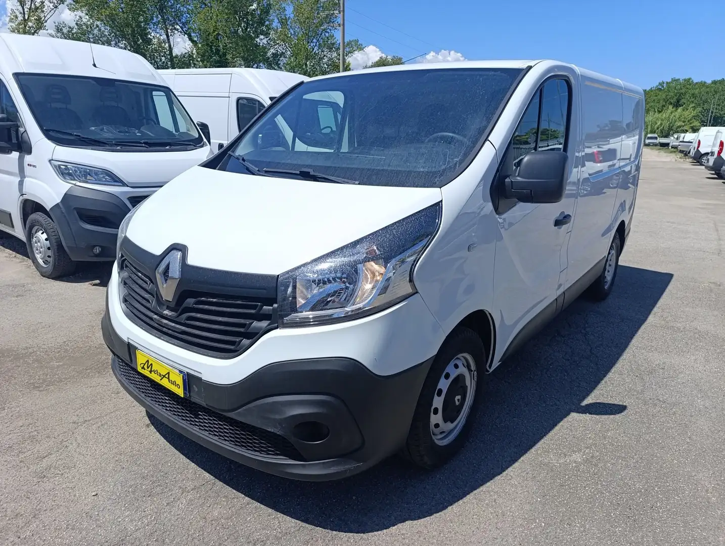 Renault Trafic   T29 2.0 dCi 120CV PL-TN Furgone Ice - 2