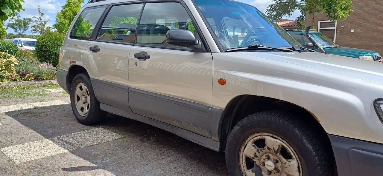 Subaru Forester 2.0 AWD basis, foto 11