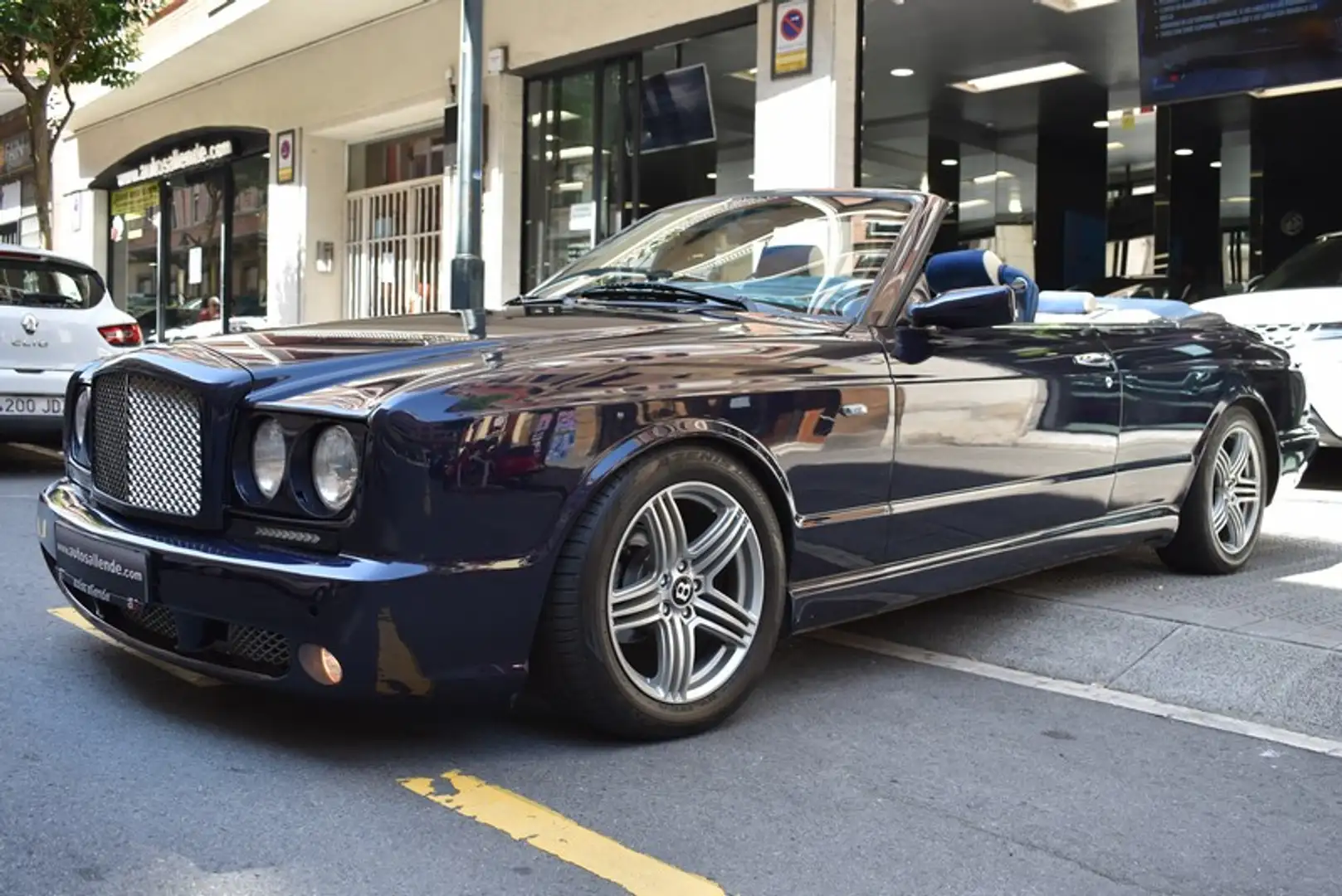 Bentley Azure Blau - 2