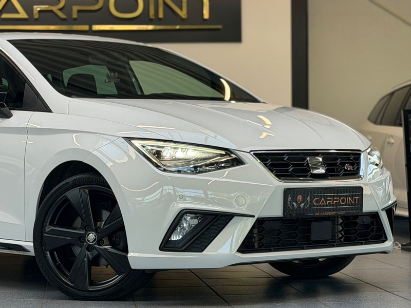 SEAT Ibiza Black Edition FR/LED/CarPlay/ACC/BT/ — photo 2