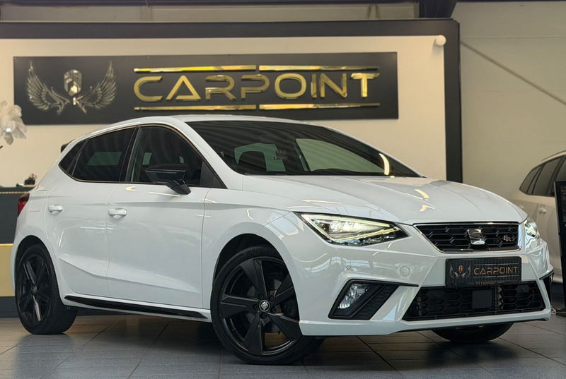 SEAT Ibiza Black Edition FR/LED/CarPlay/ACC/BT/