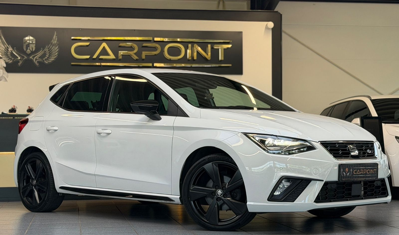 SEAT Ibiza Black Edition FR/LED/CarPlay/ACC/BT/ — photo 3