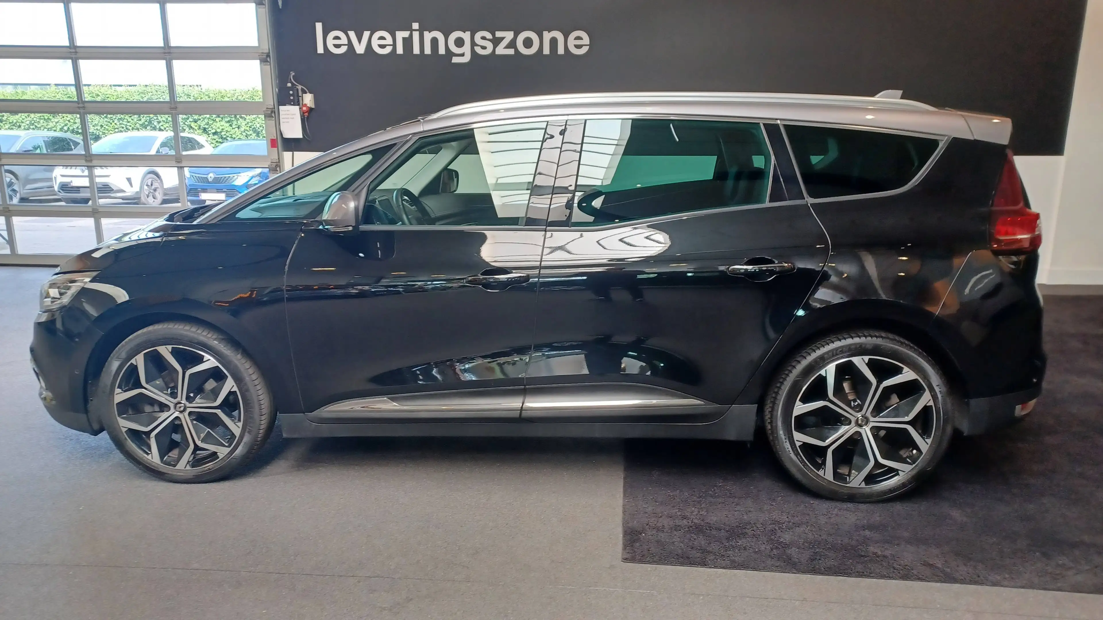 Renault Grand Scenic Grand Scénic 1.33 TCe Techno EDC GPF 7pl — photo 2