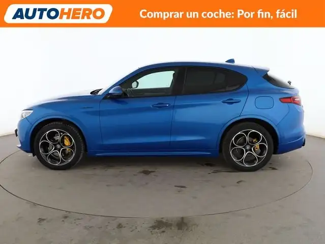 Alfa Romeo Stelvio view 3