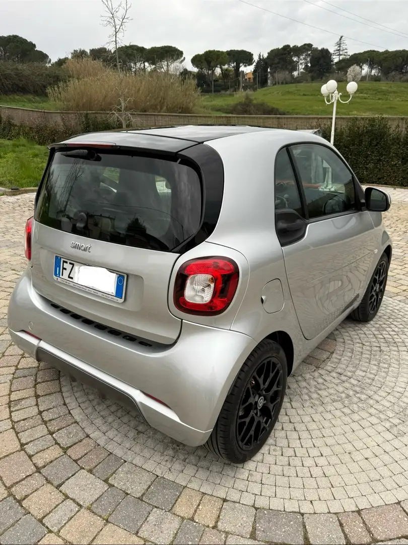 smart forTwo 0.9 t Superpassion 90cv twinamic Argento - 2