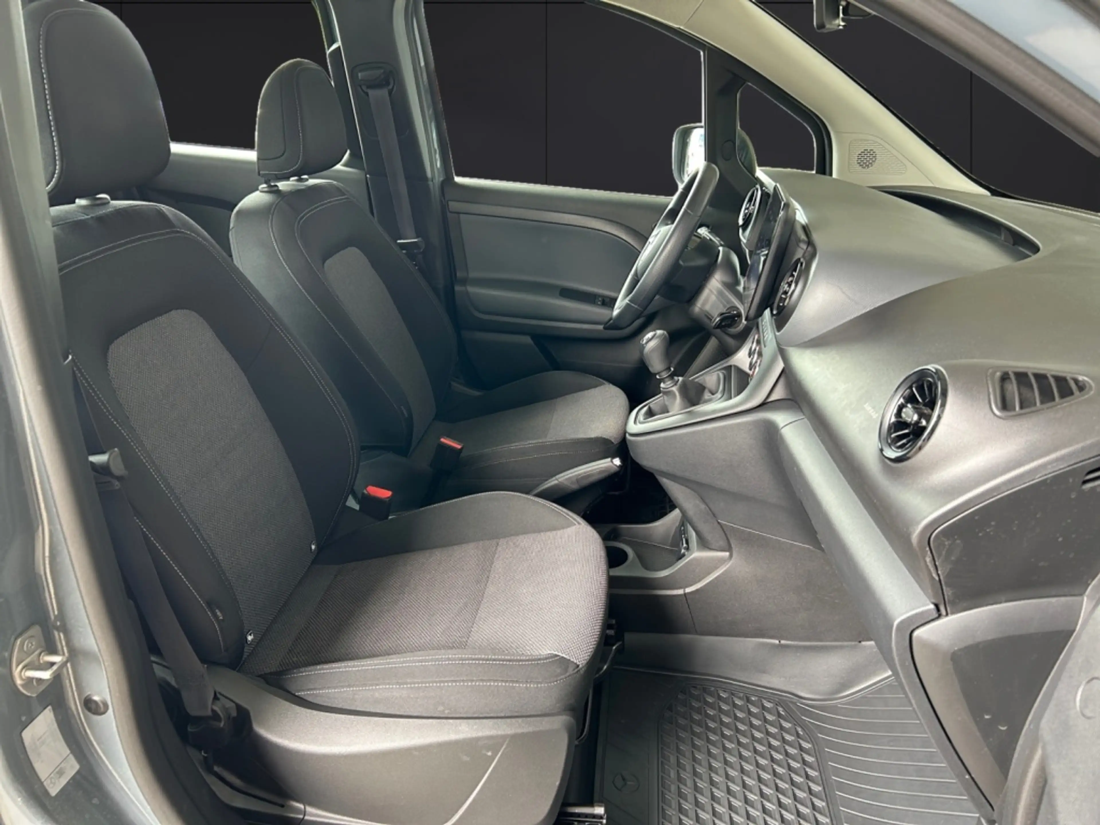 Mercedes-Benz Citan 110 CDI Tourer BASE Standard MBUX+KAMERA — photo 12
