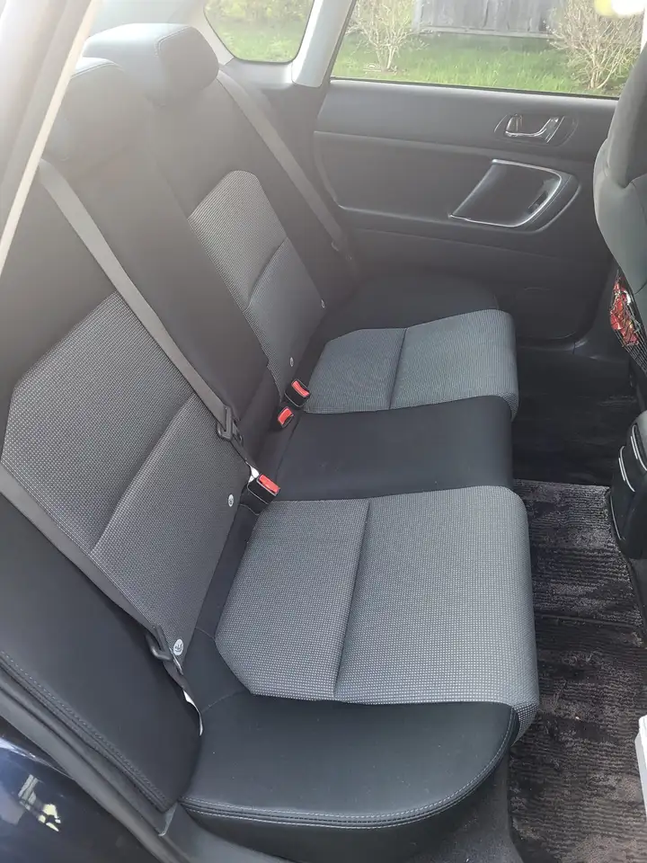 Subaru Legacy снимка Subaru Legacy