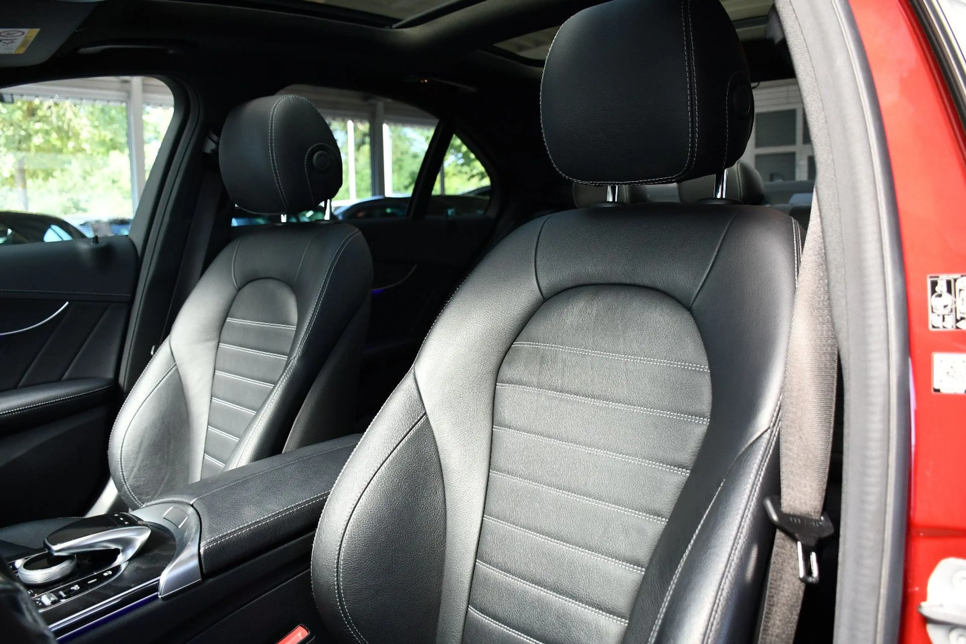 Mercedes-Benz C 43 AMG 4 Matic ACC CarPlay Burmester Pano — photo 13